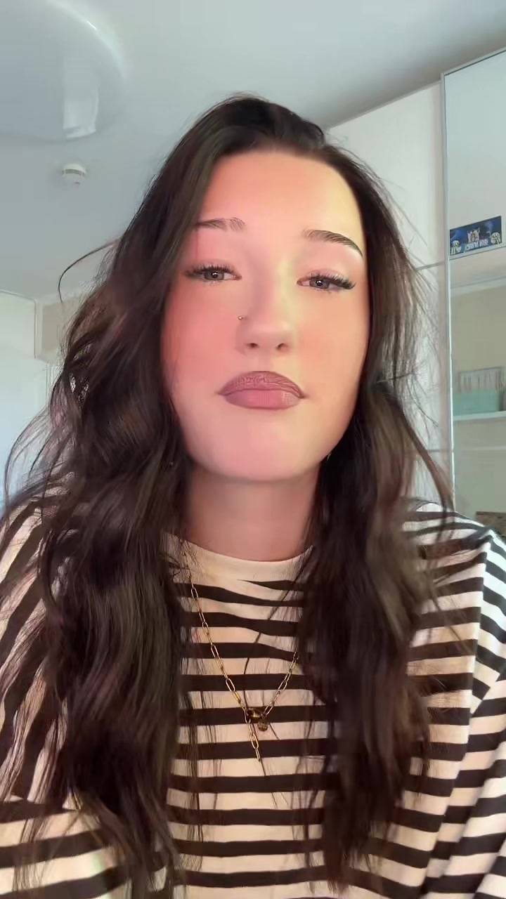 @ᴘʜɪʟɪɴᴇ⋆
