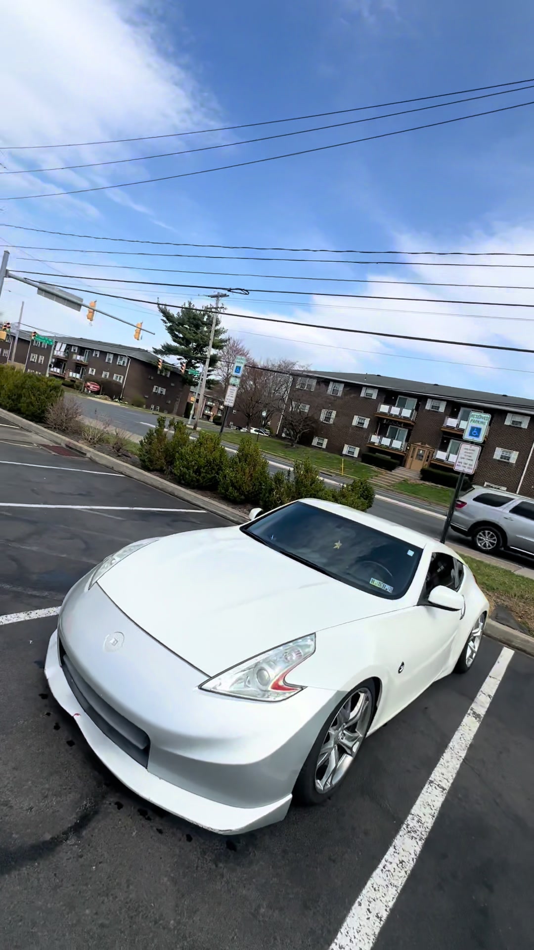 @Zndr