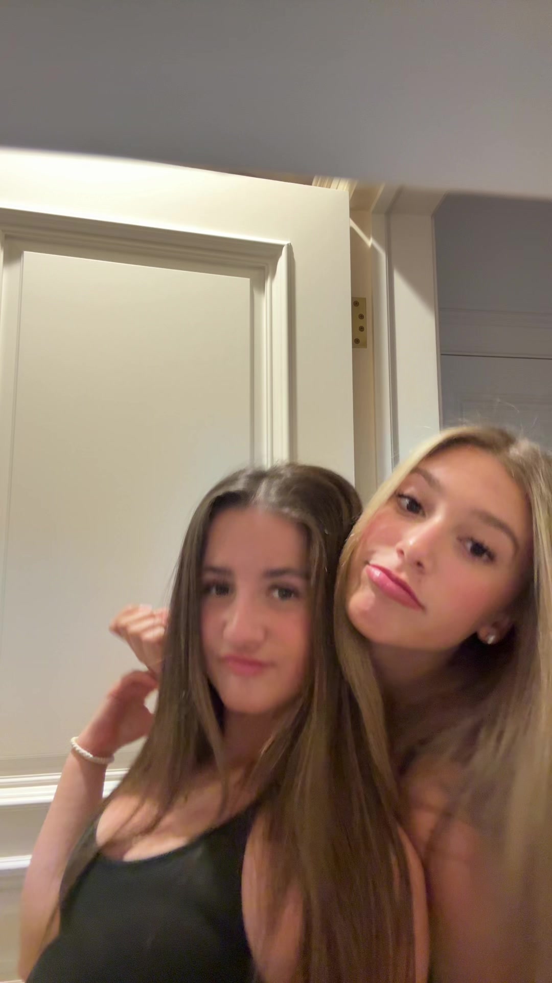 @siennalampert