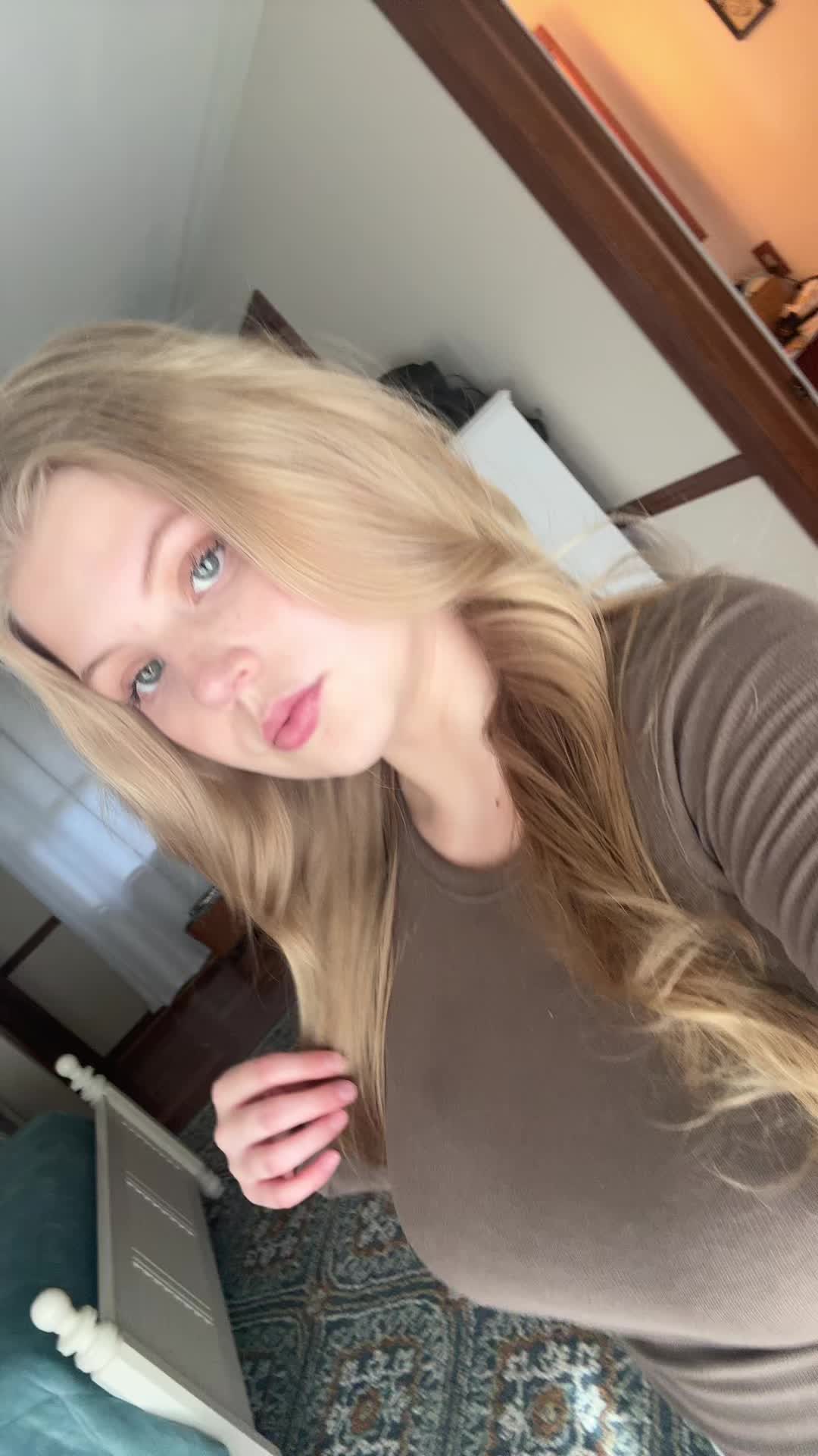 @julia