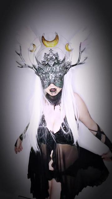 @Slumber moth