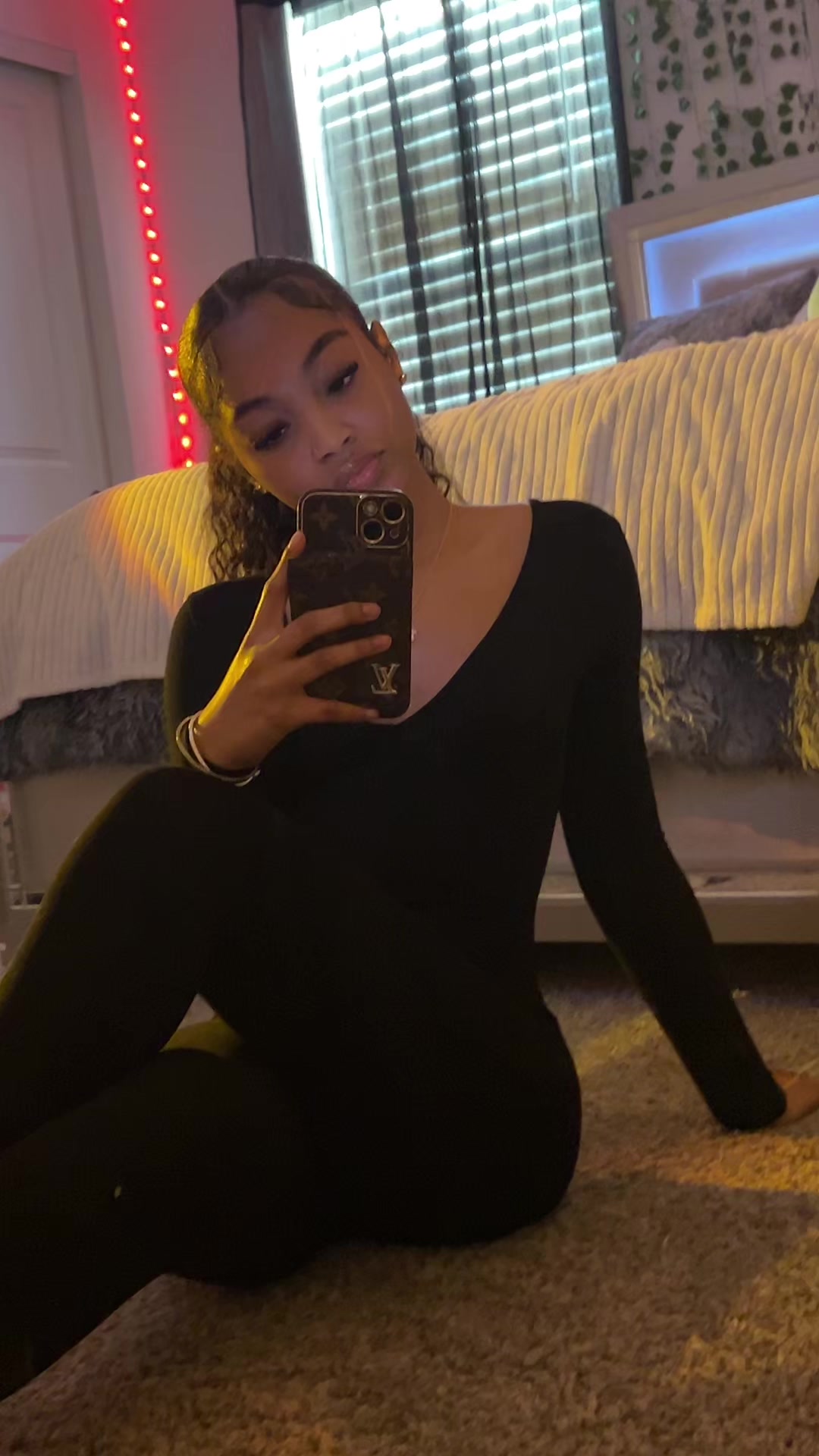 @ℳ.