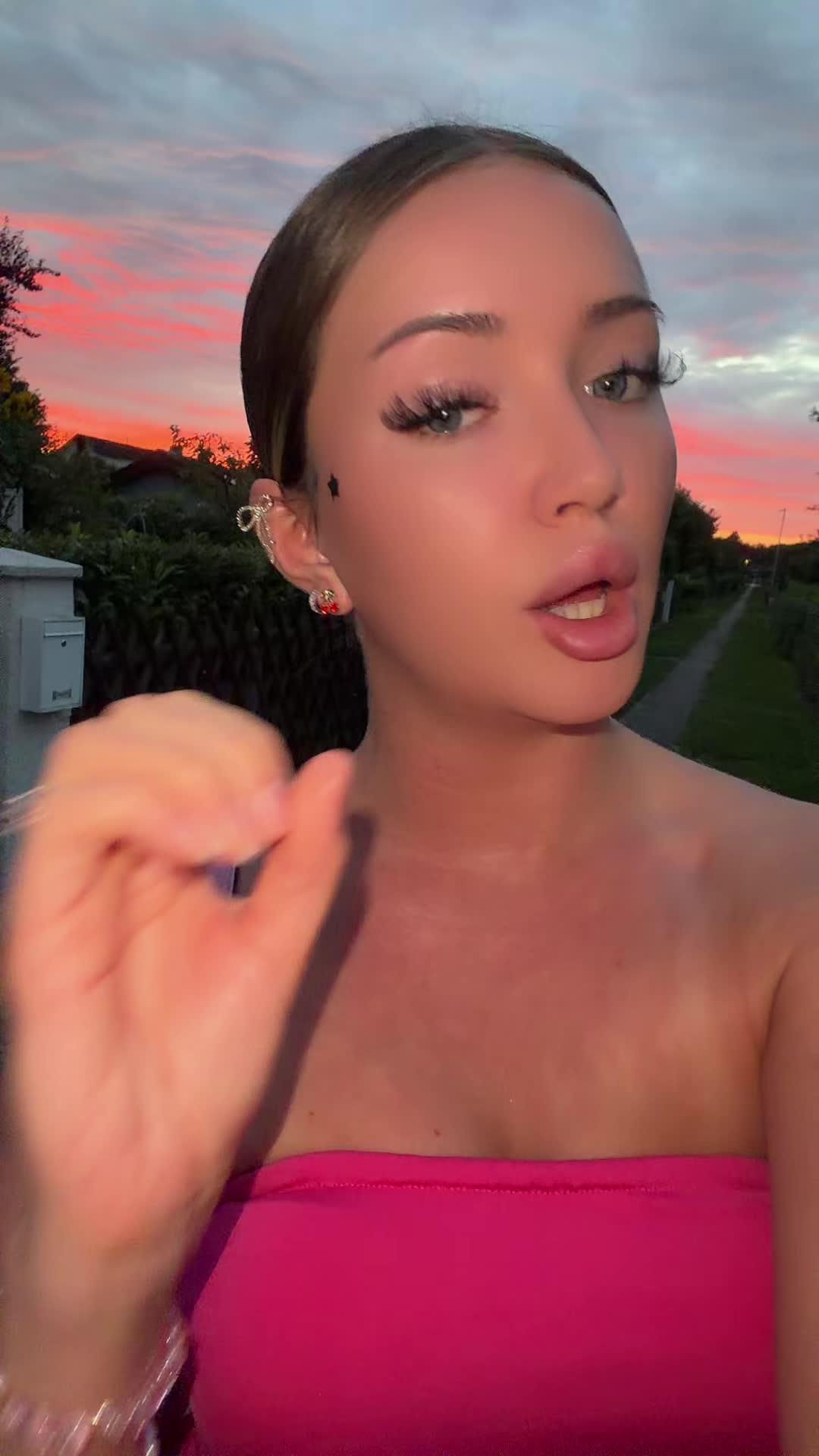 @livalyena
