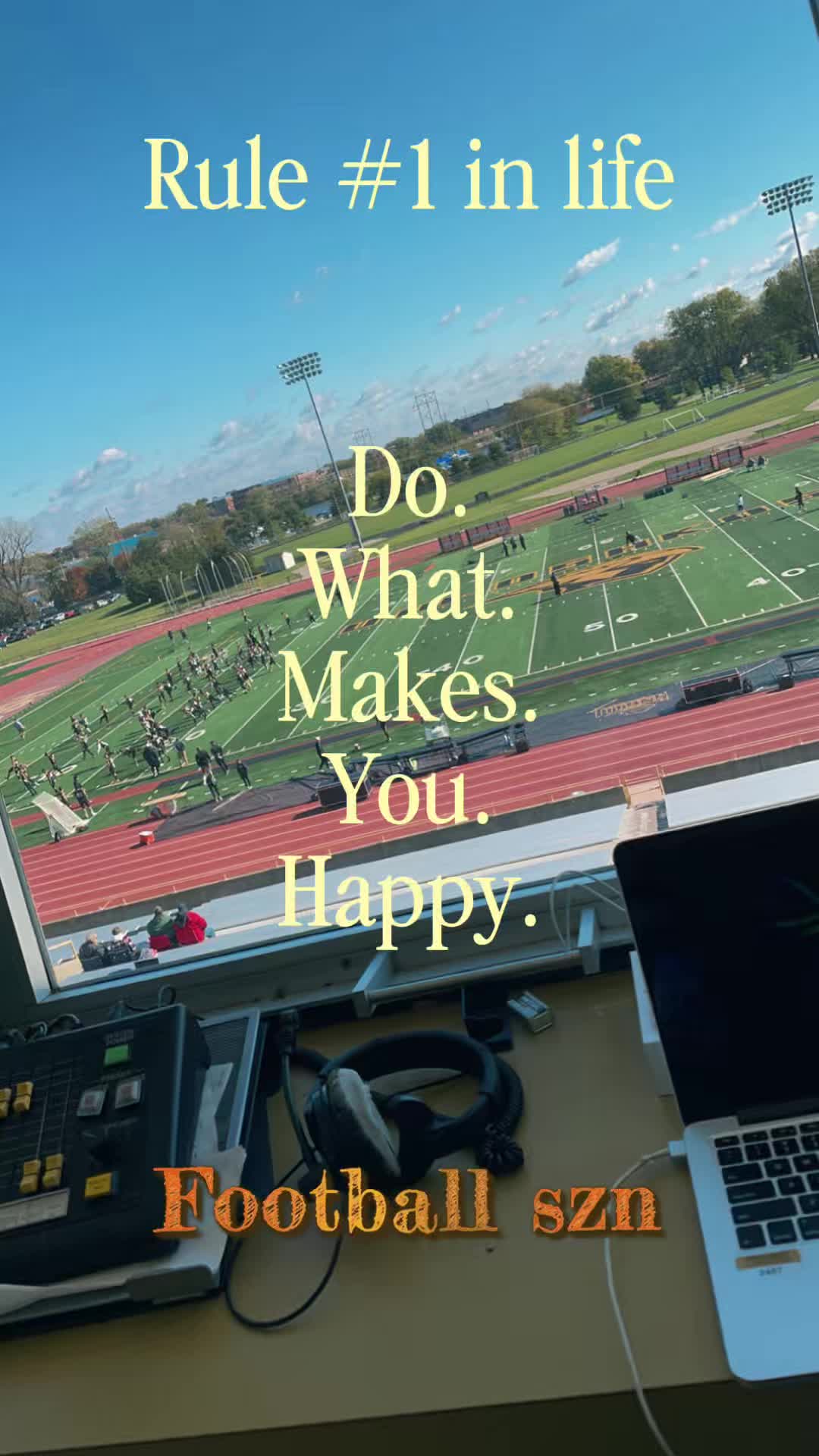 @Katy | Sports Reporter