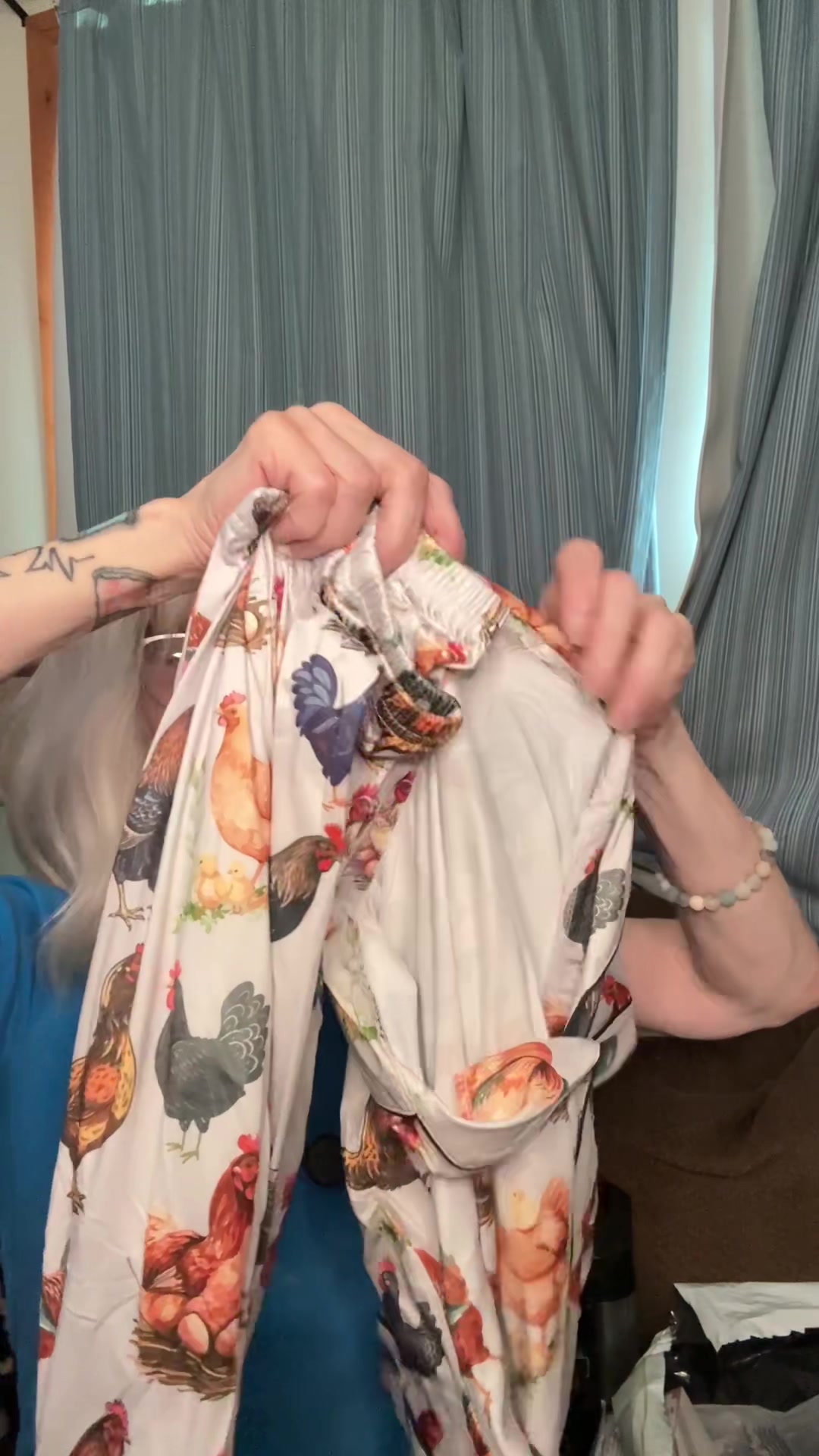 @CraftyLori🧵sews rite