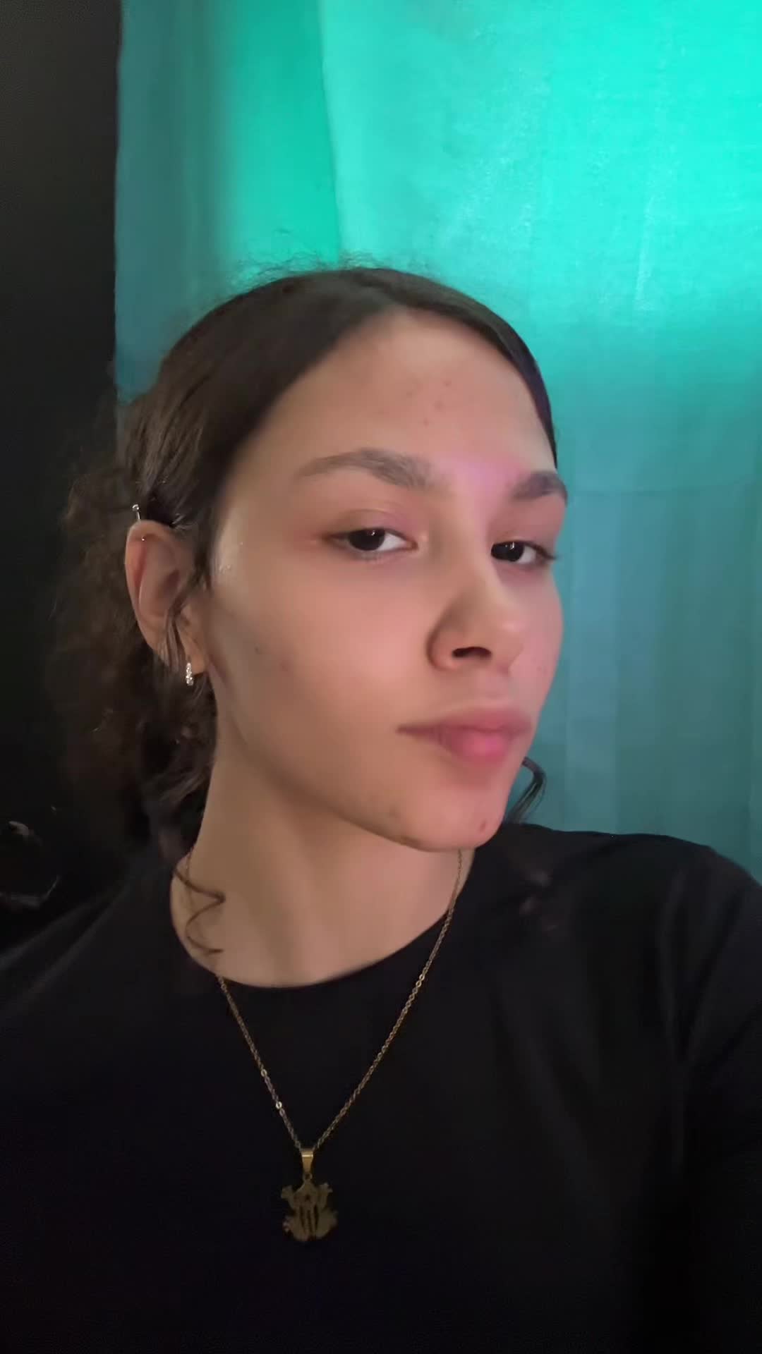 @✅🙀