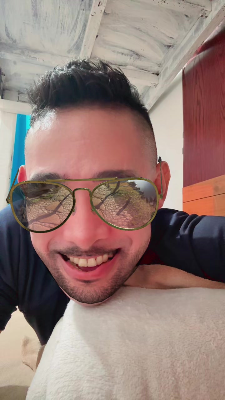 @KaMino Ybanez Reyes