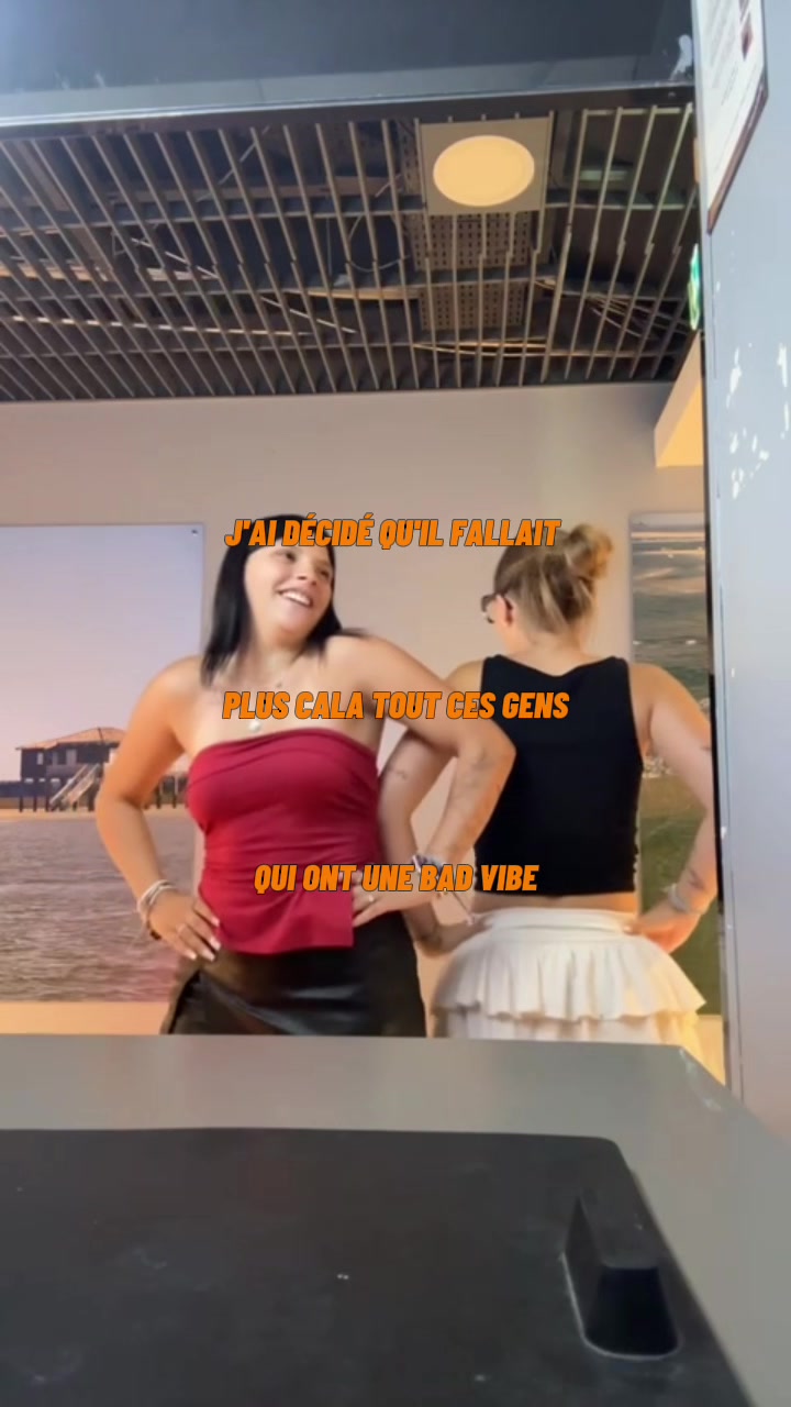 @_alli_mcht_