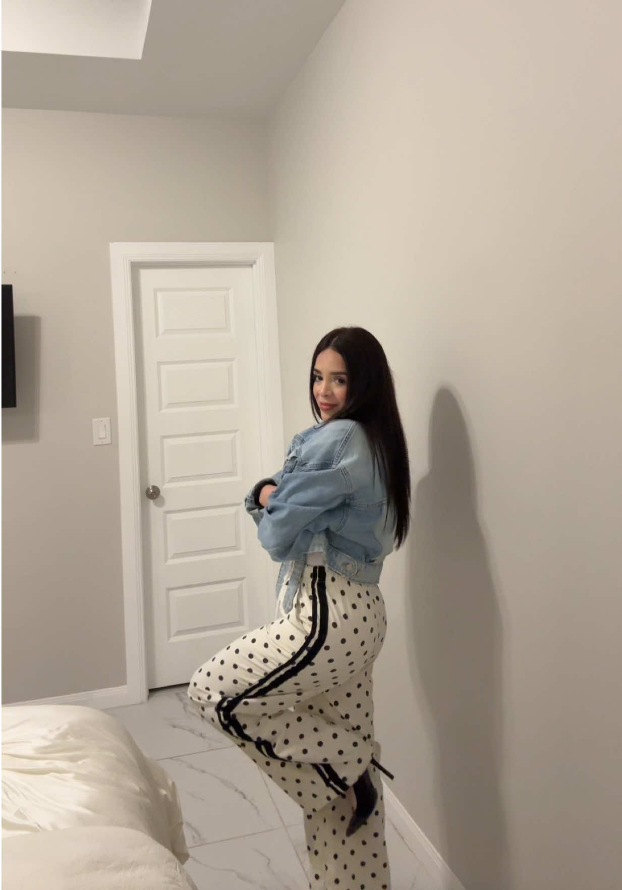@Vanessa Edith✨