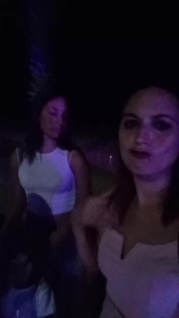 @Enza