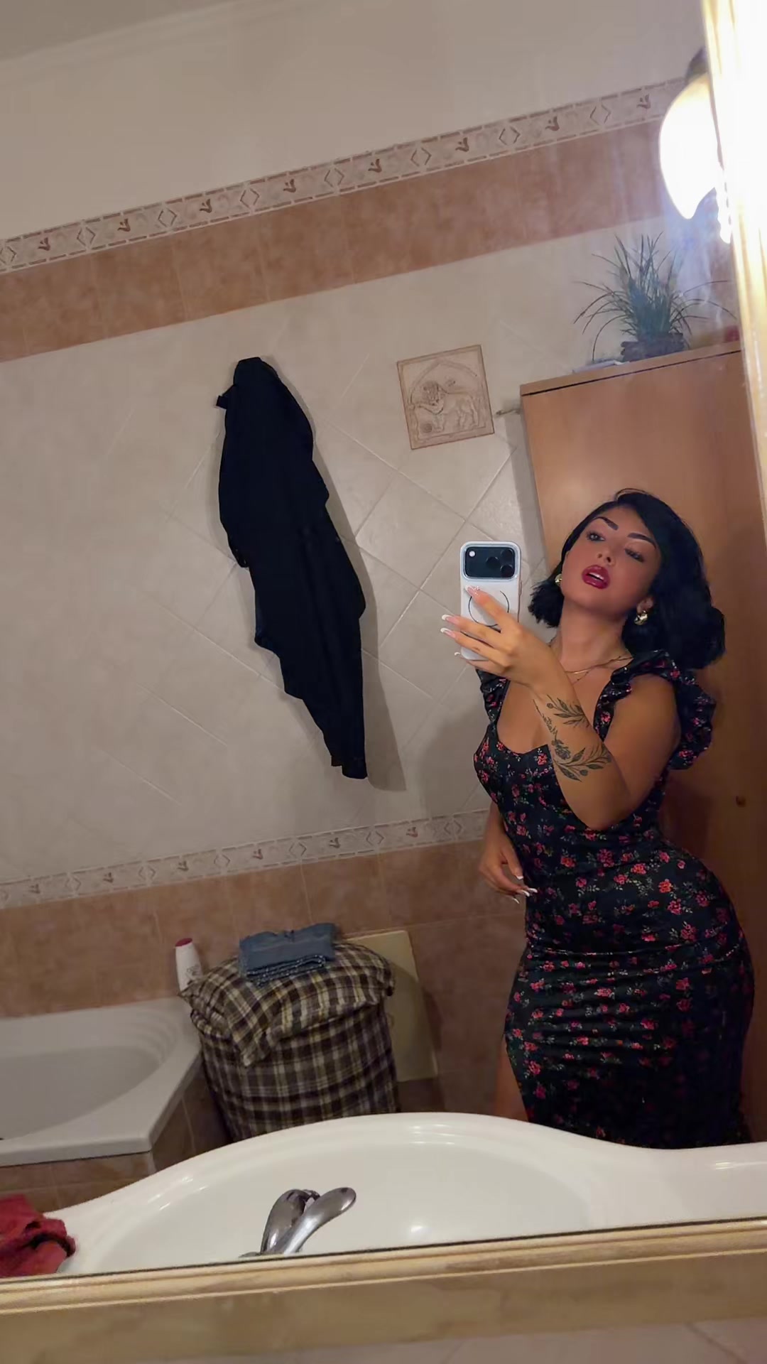 @Ilaria_