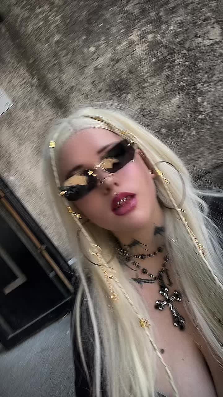 @aly🧛♀️