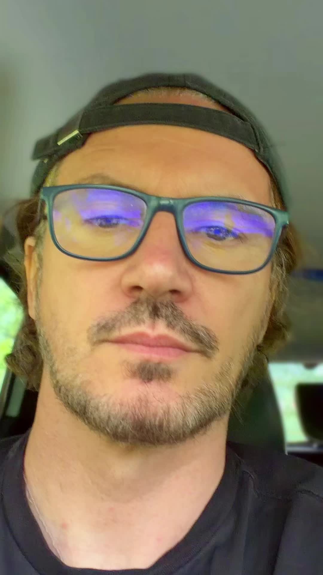 @VIVEK RICCARDO SARDON&Egrave;