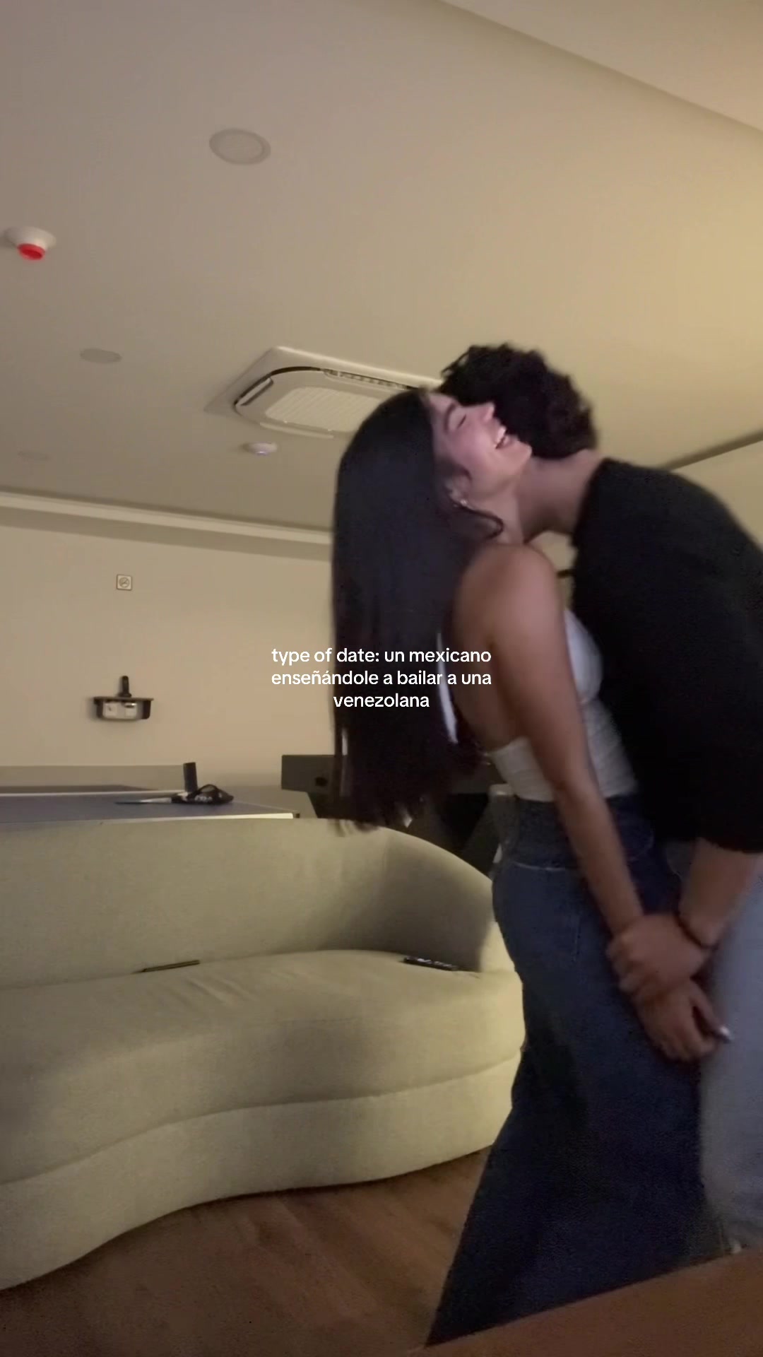 @vanegranadilloo
