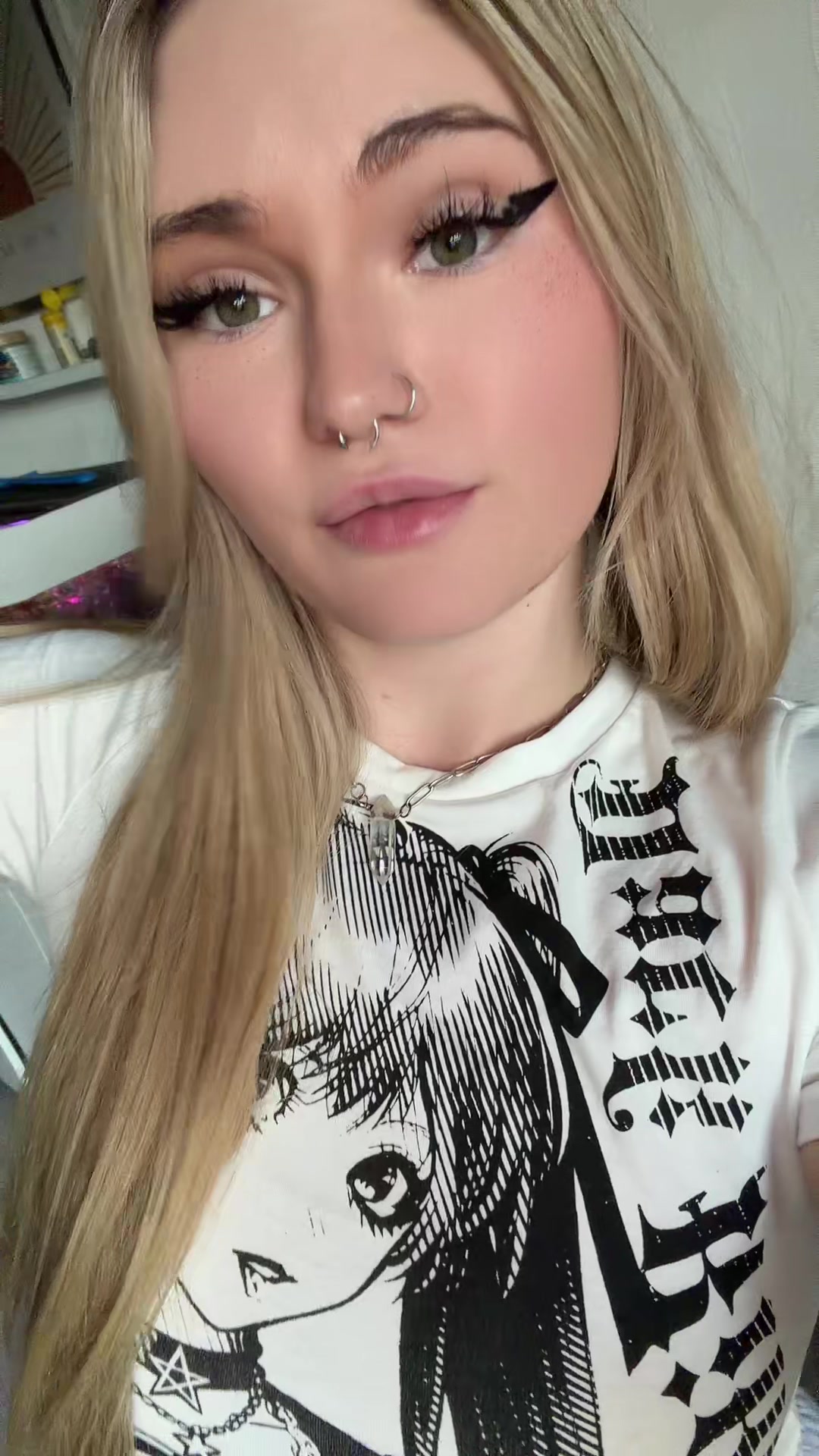@Lizzy Cherry 🍒