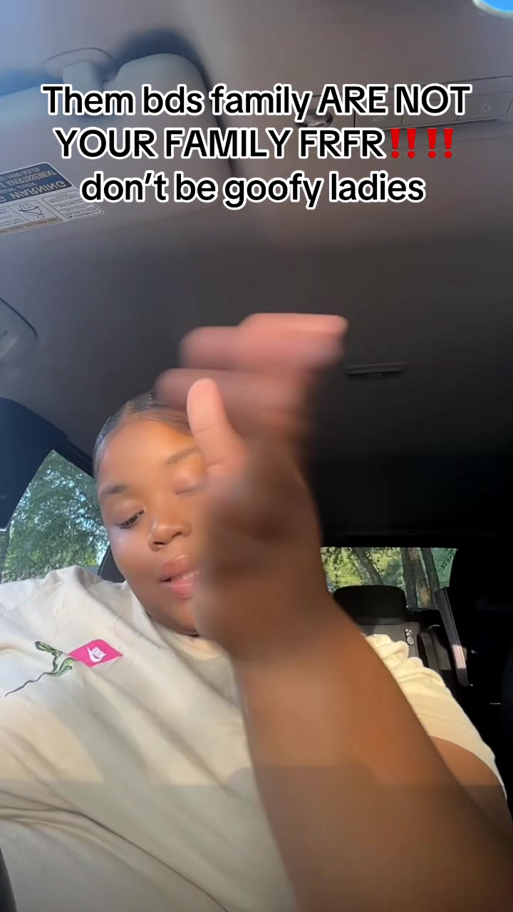 @Lady_.Desi