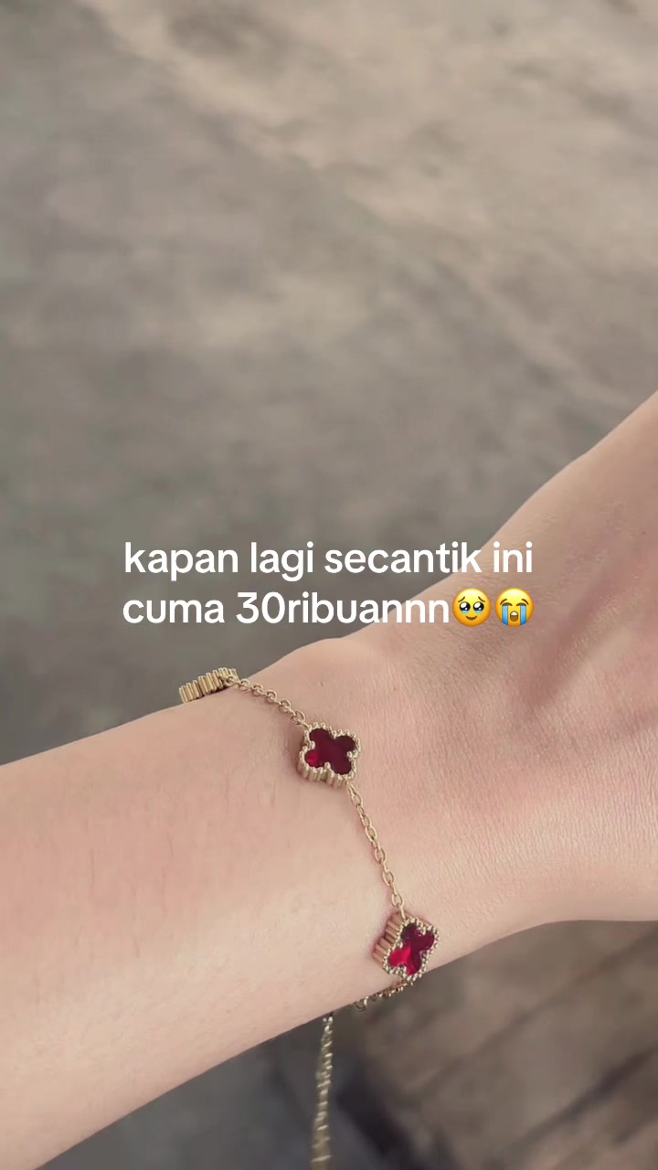 @hiiinielsaaa