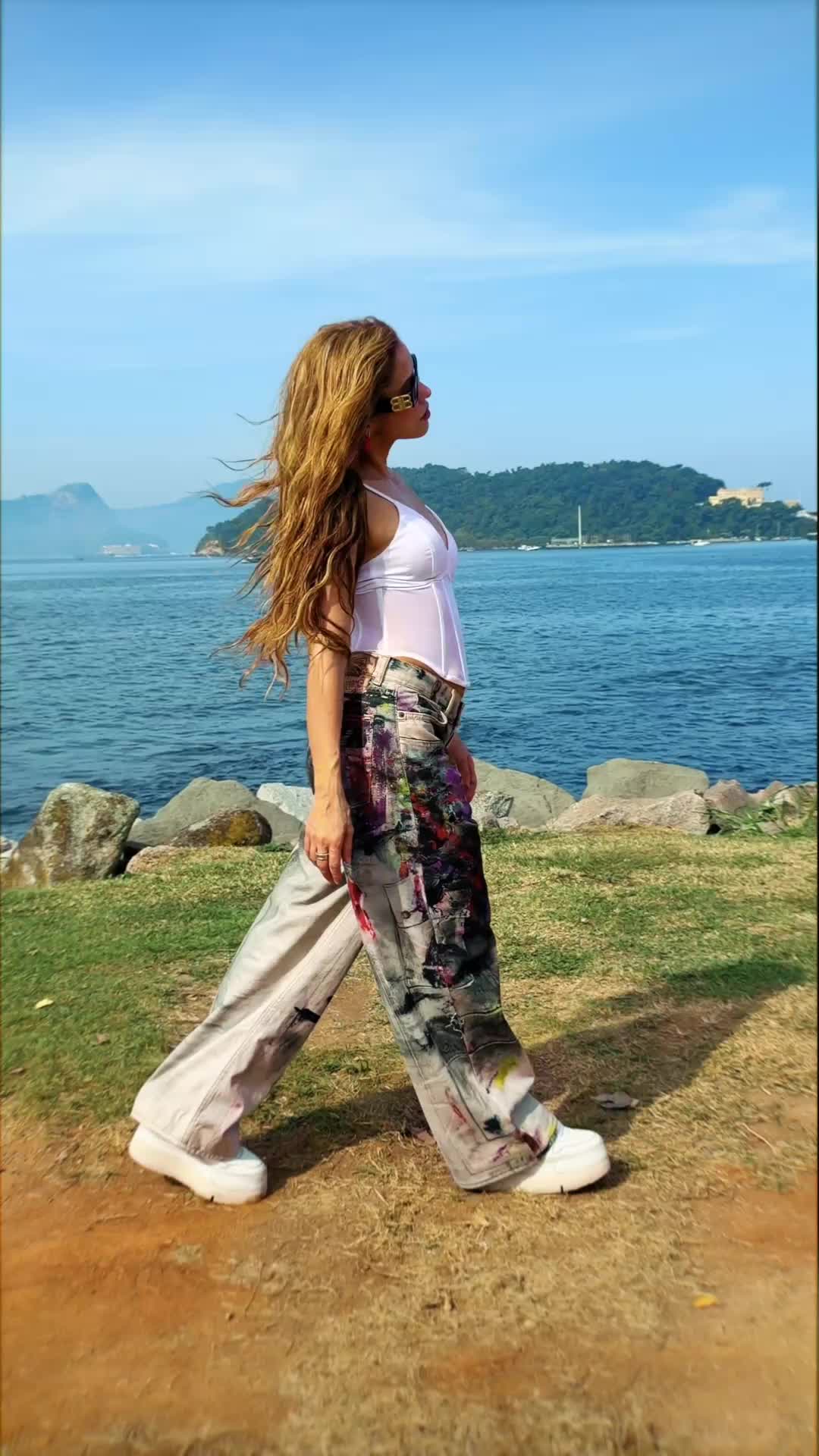 @Shakira