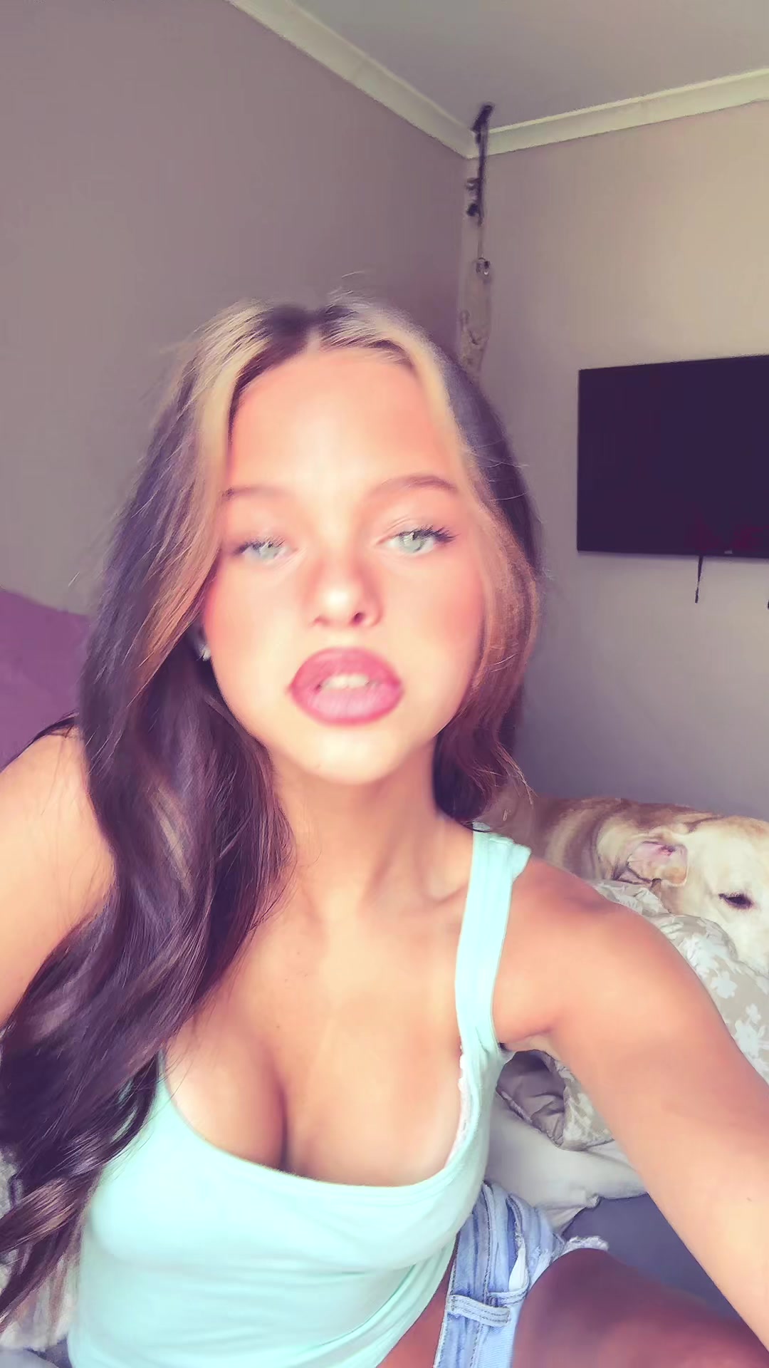 @OLIVIA