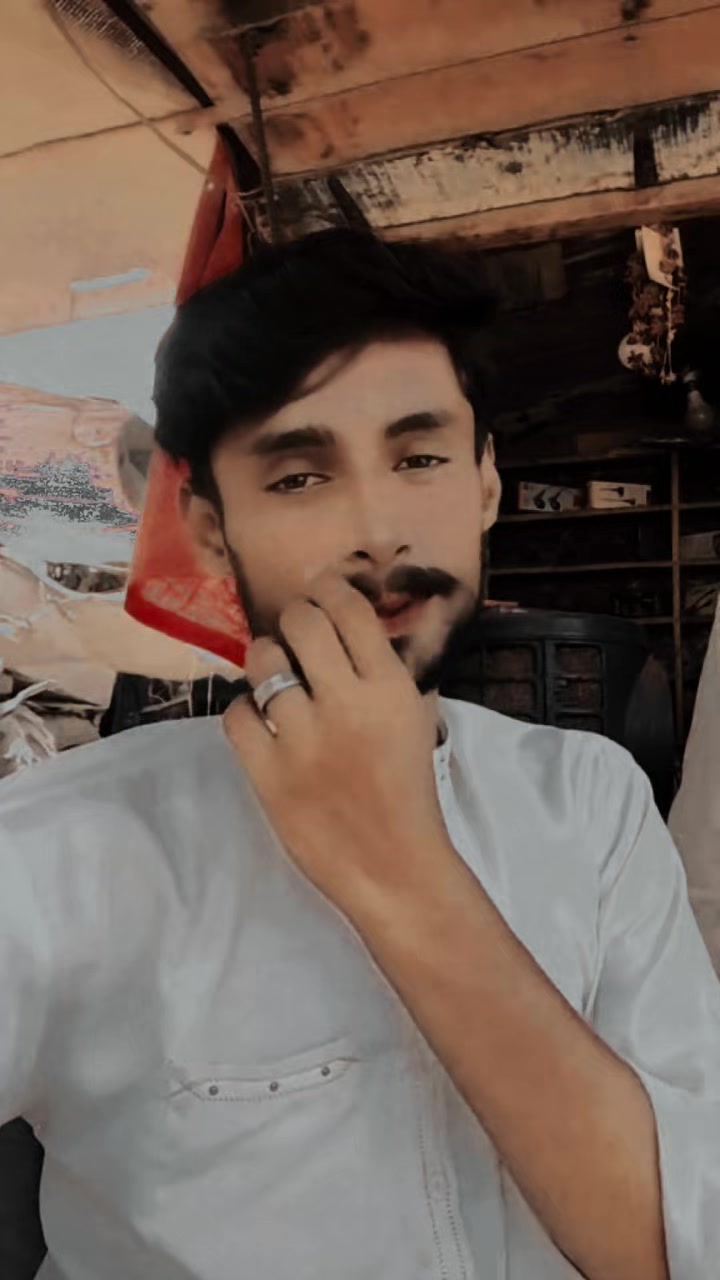 @نوابشاہ❤️کا معصوم لڑکا😔🦅