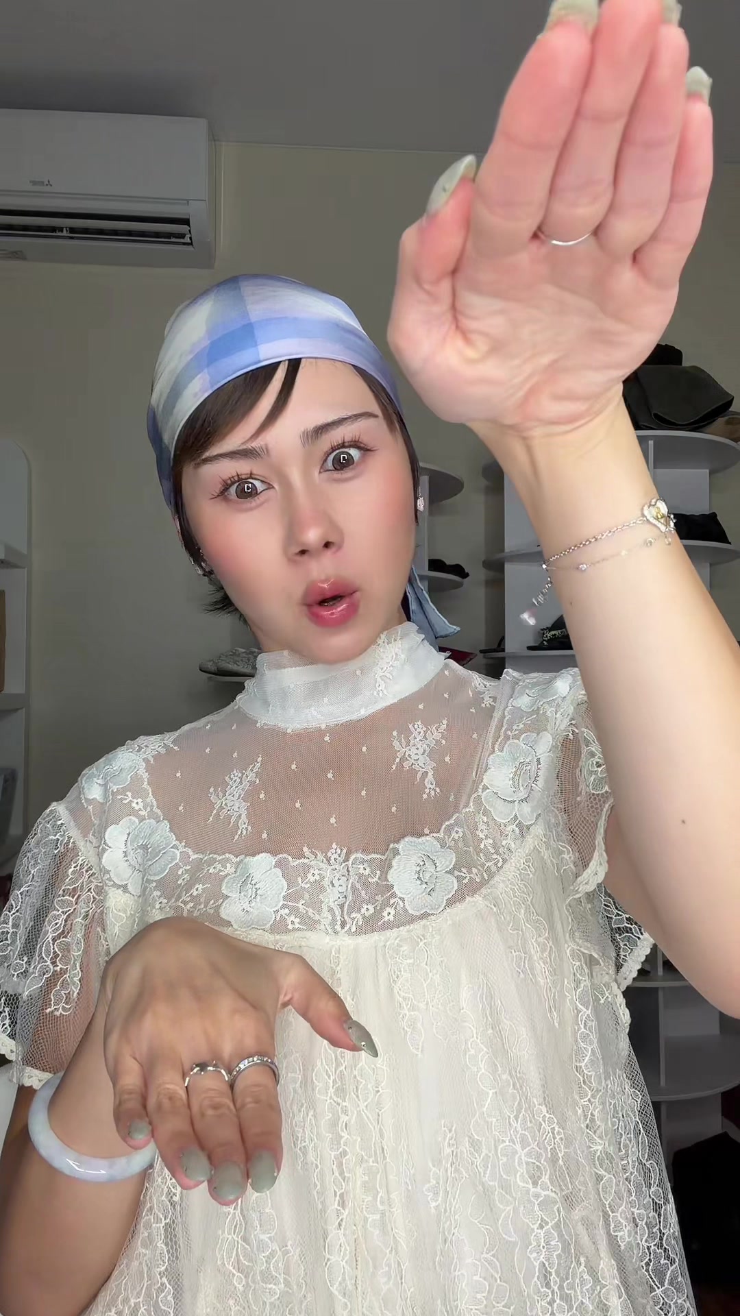@Erika