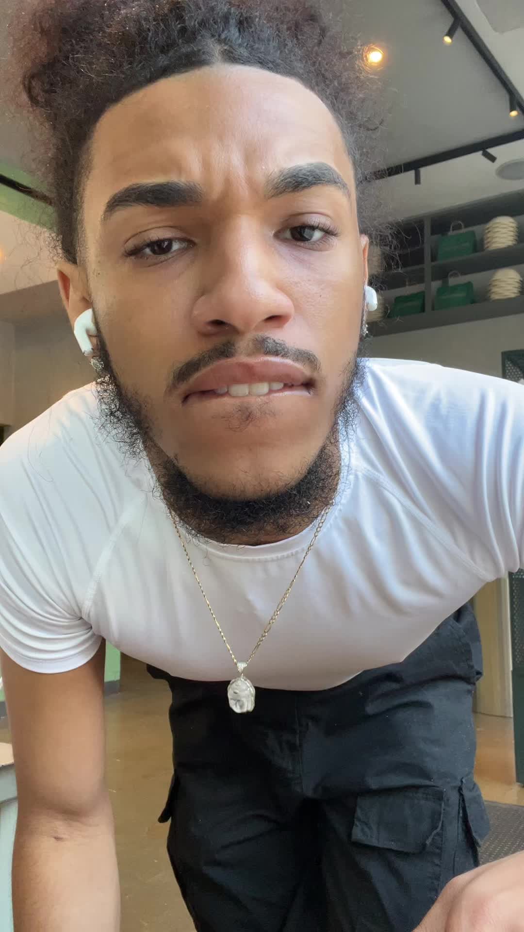 @Romeo_the_hbic