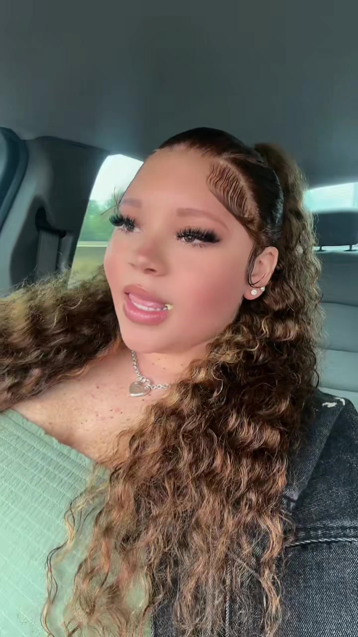@Thegirlwitthefreckles💋