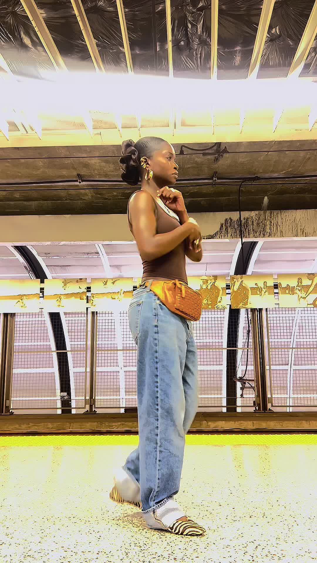 @stunninglymoi