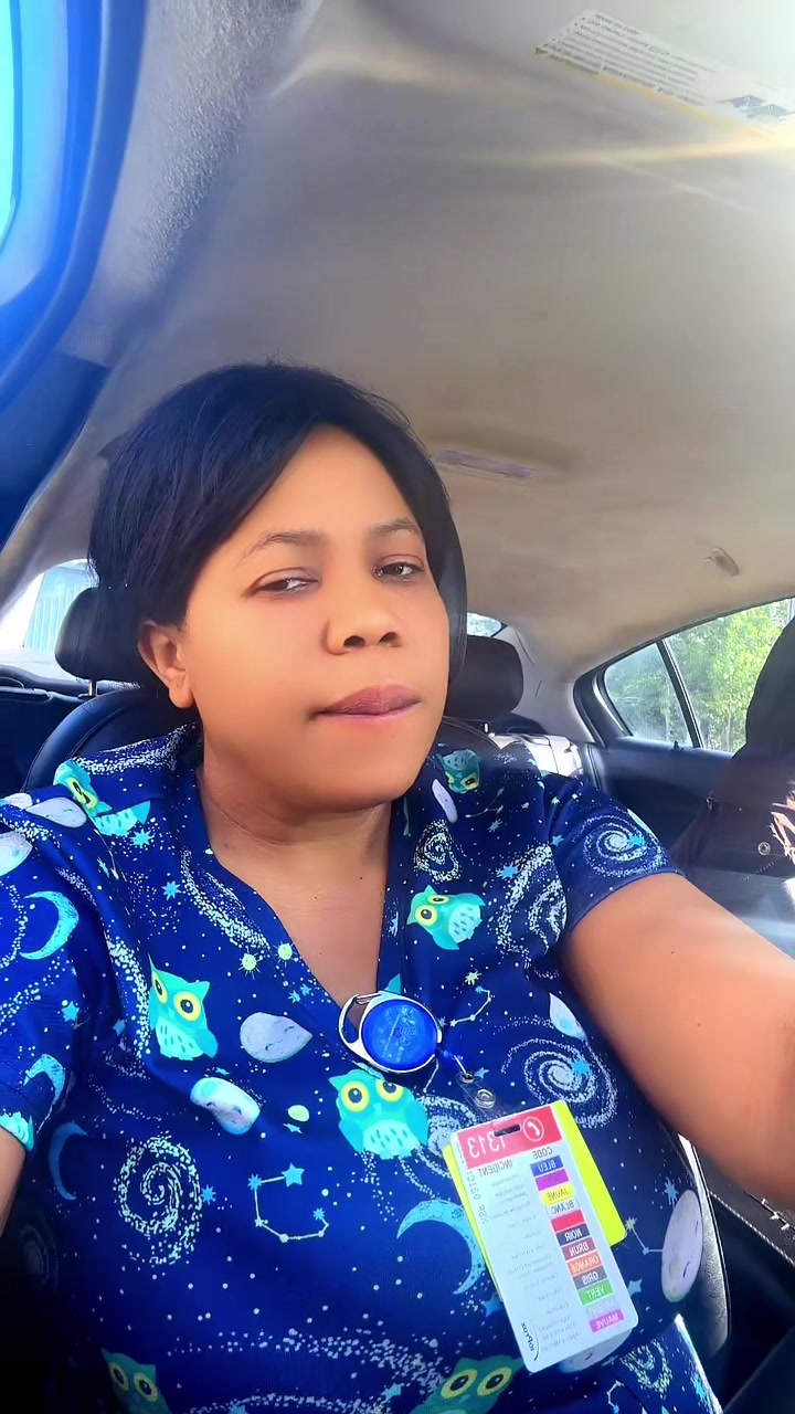 @Souriante