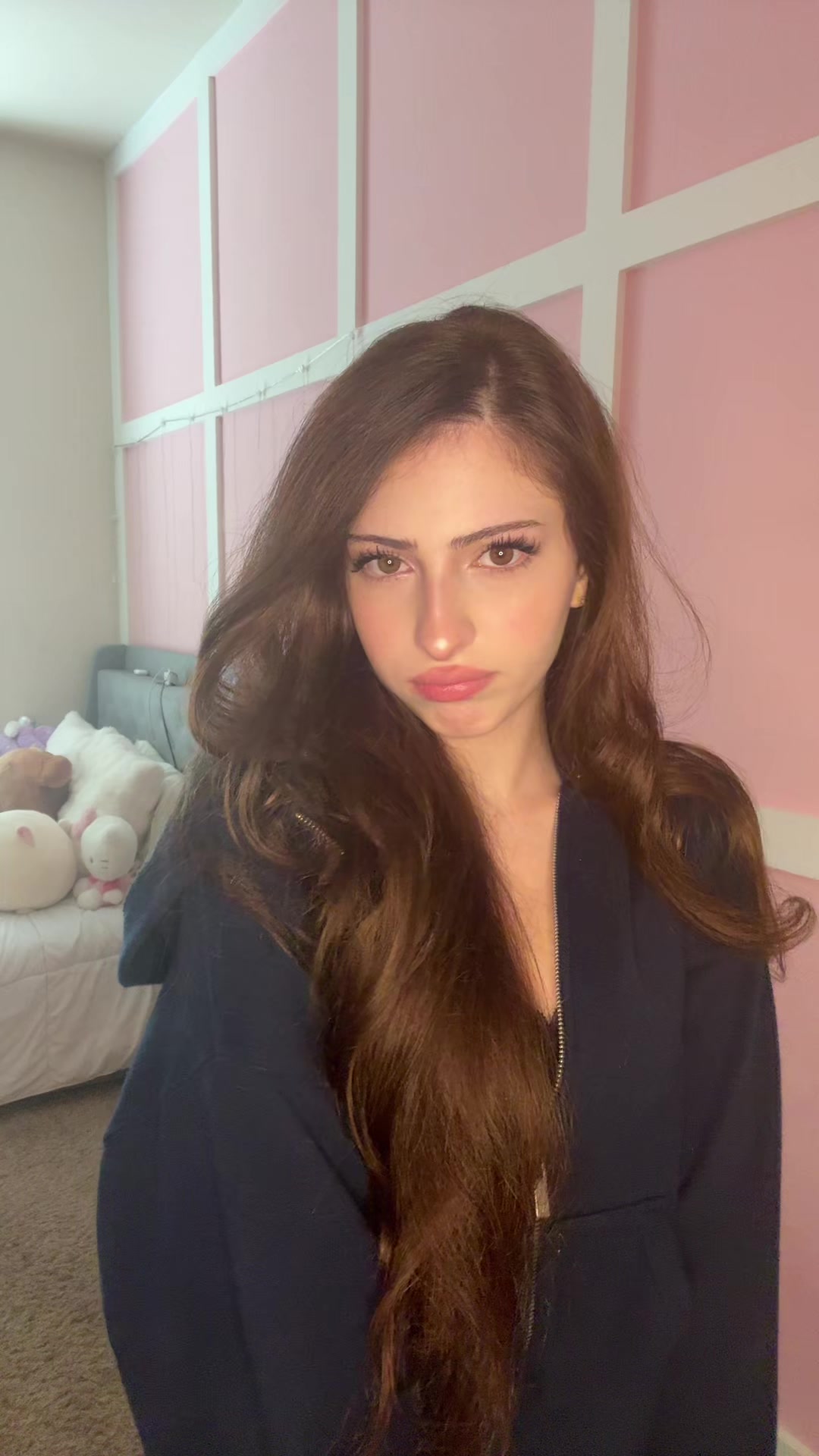 @elena