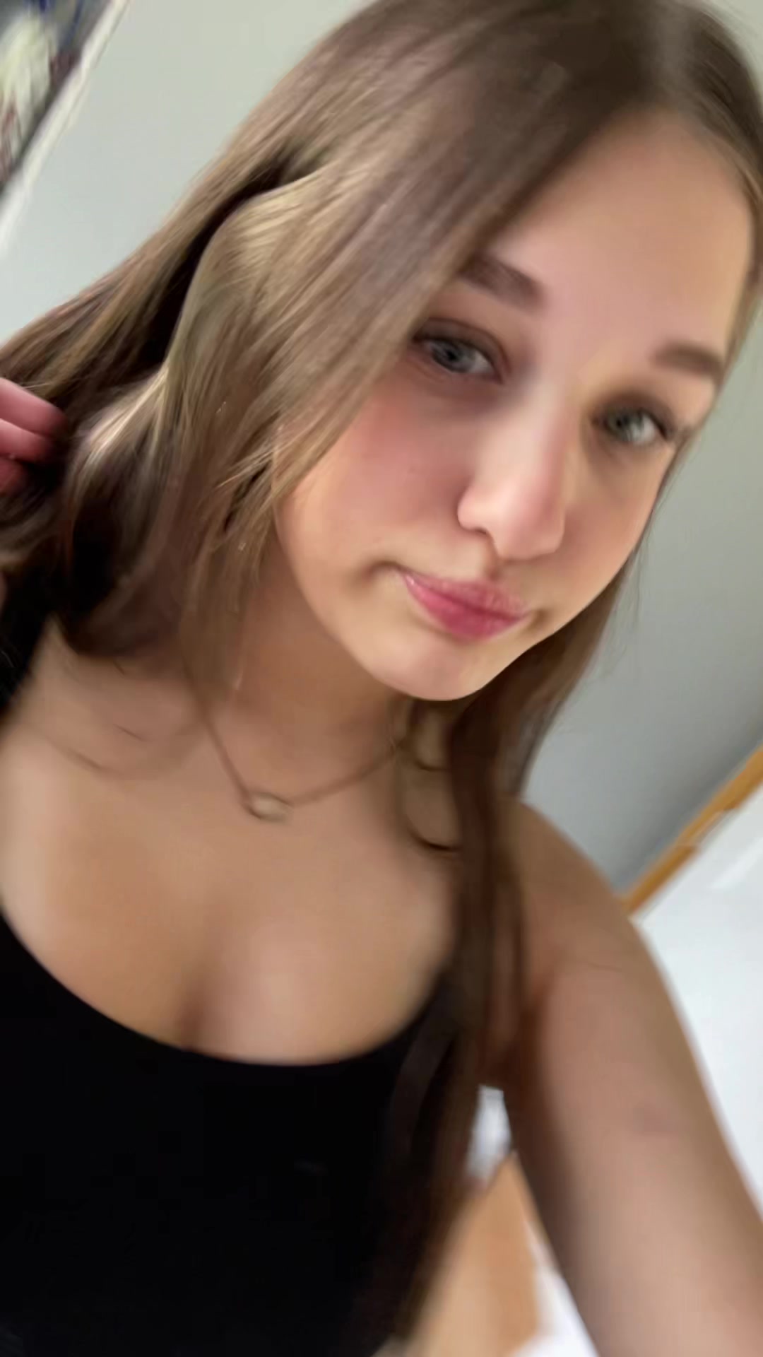 @Tzofia