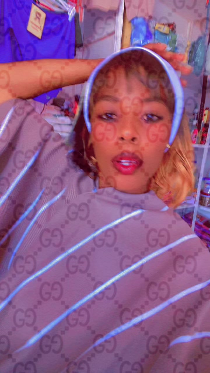 @Miss Ommy🥰