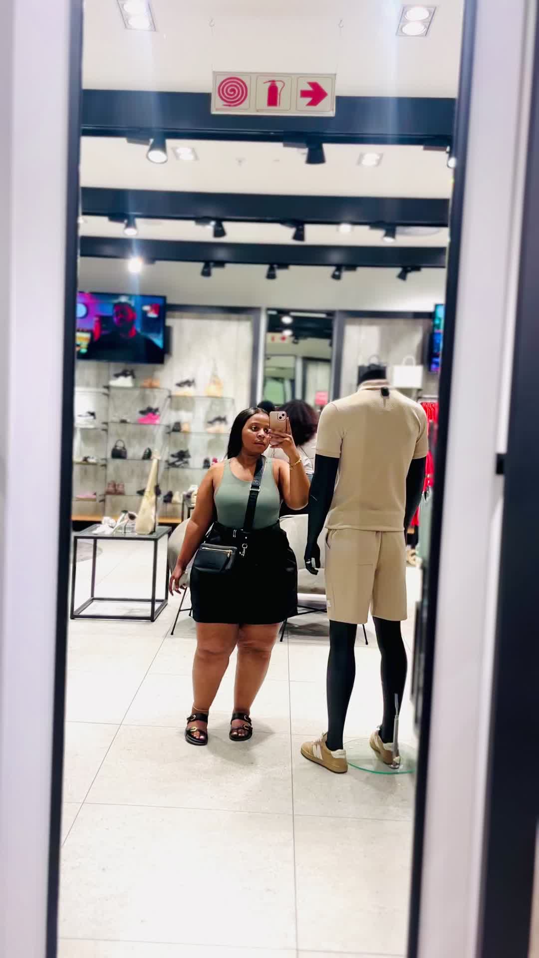 @Noluthando_nombela
