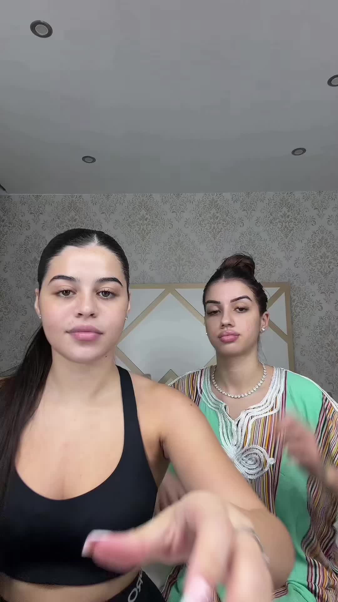 @𝐿𝑒𝑖𝑙𝑎