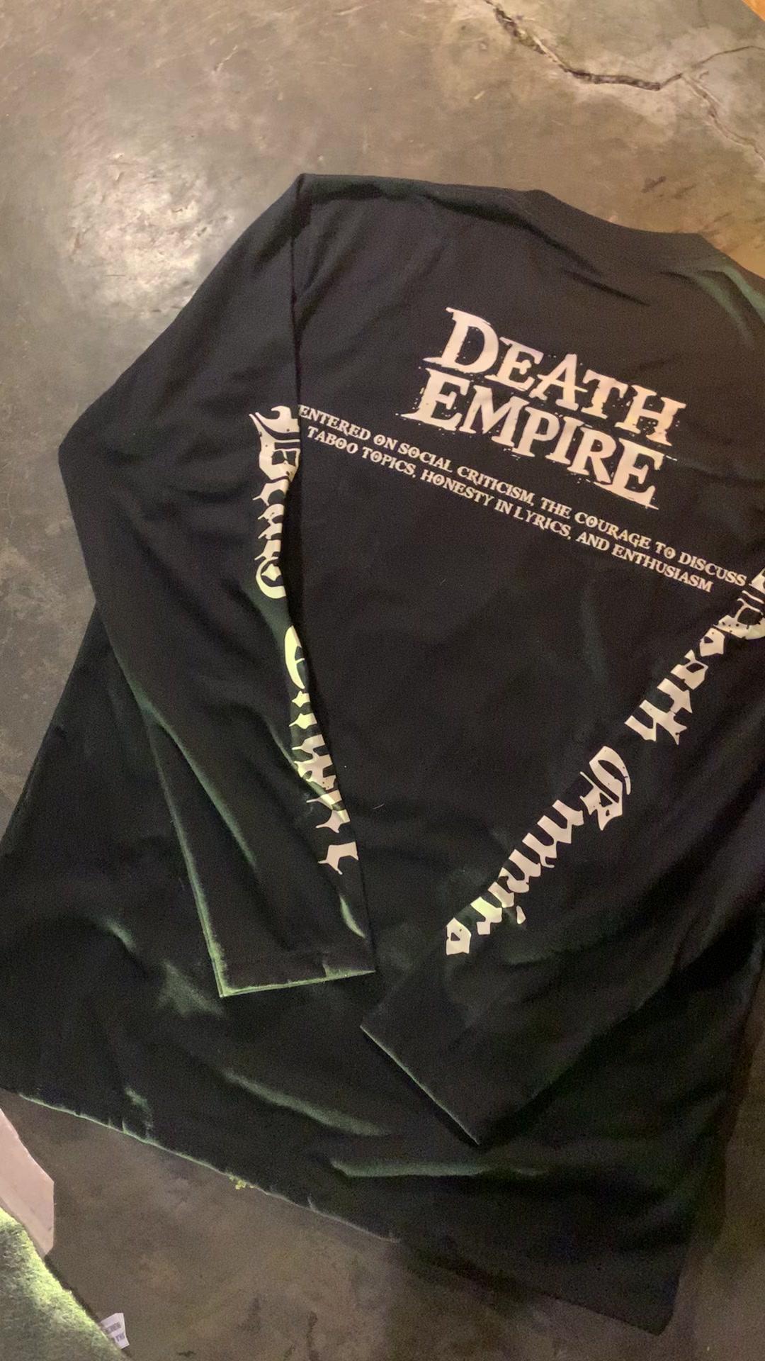 @𝘡𝘢𝘺𝘳𝘖𝘶𝘵𝘧𝘪𝘵