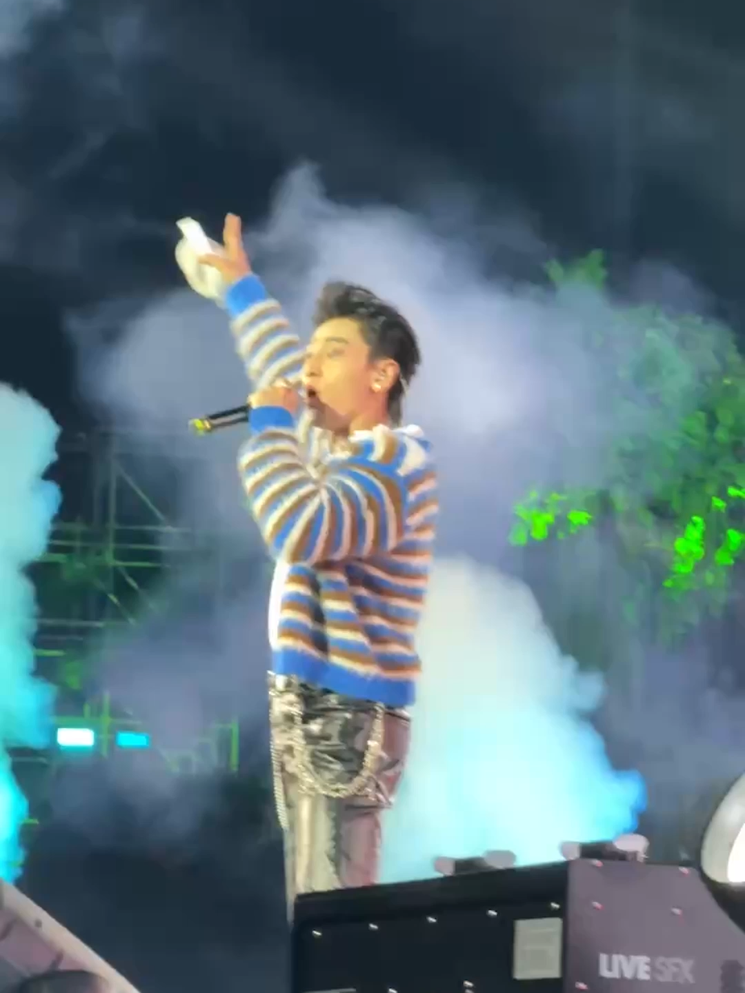 @VieZ.vn