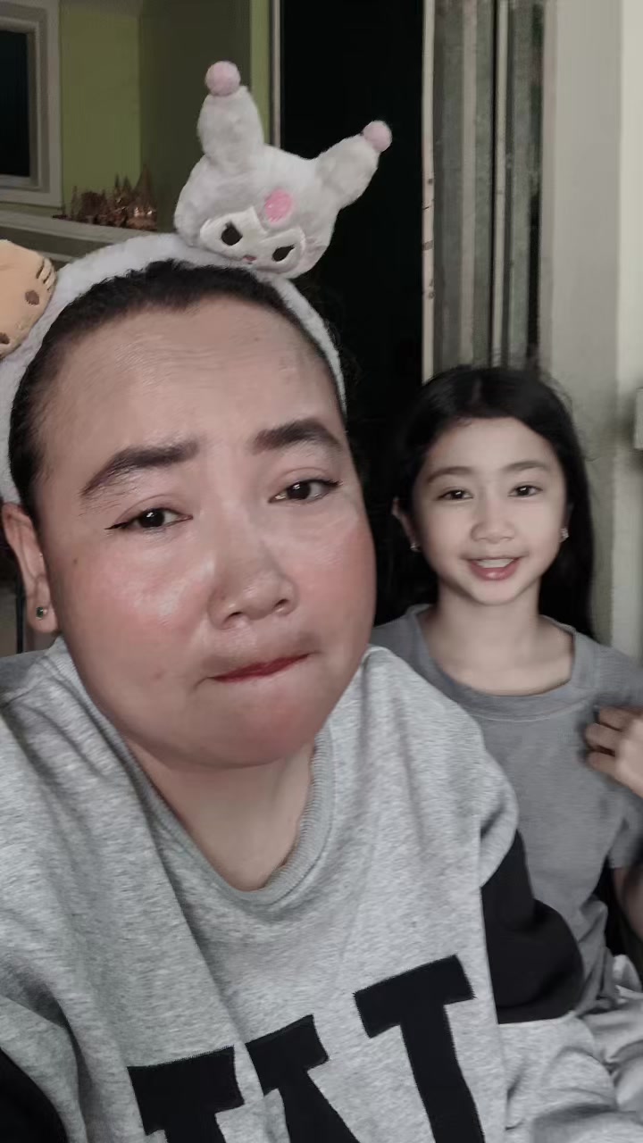@មីងដាជើងស្តាំនាគហោះ🐉