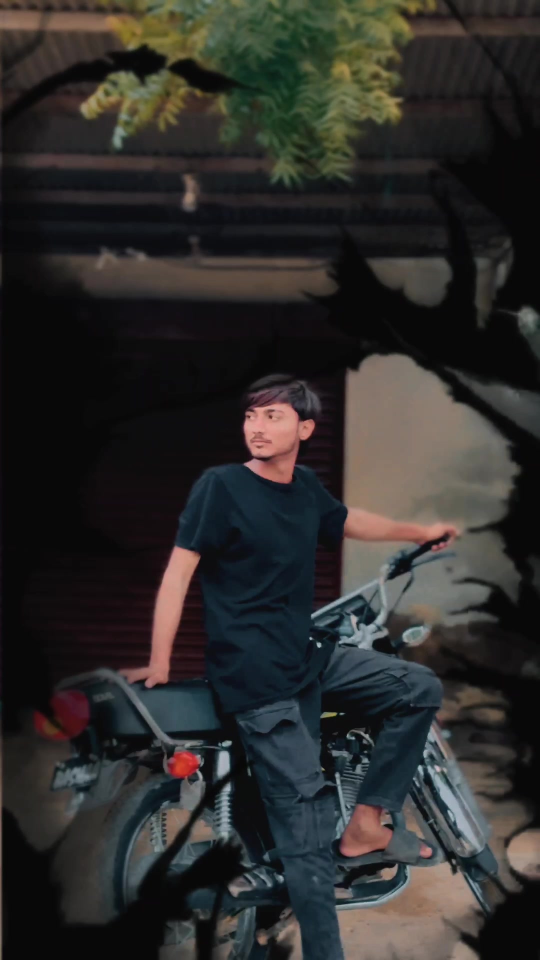 @𝐬𝐚𝐡𝐢𝐥 𝐫𝐚𝐧ج𝐡𝐚𝐧𝐢✊🏻