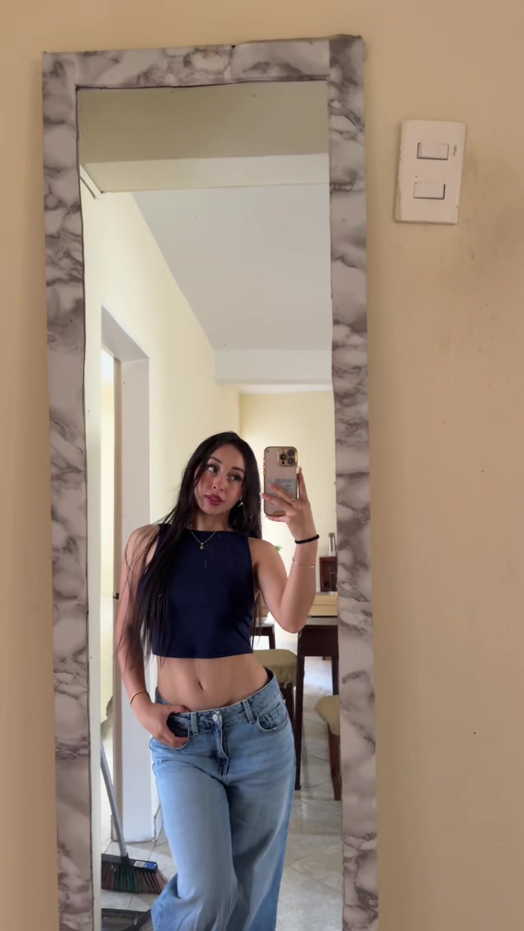 @mishelriveross