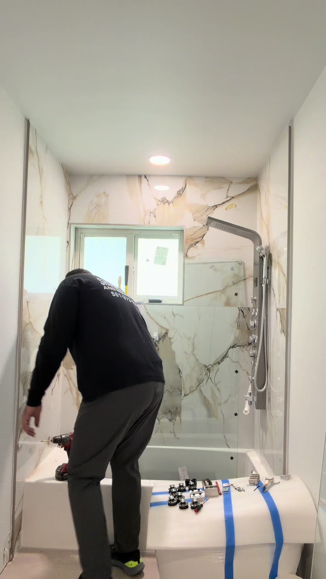 @Lion Shower Doors