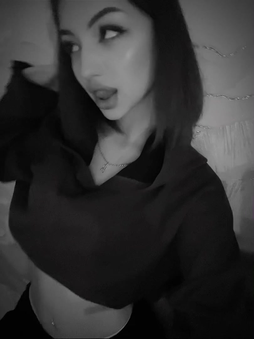 @Кошка