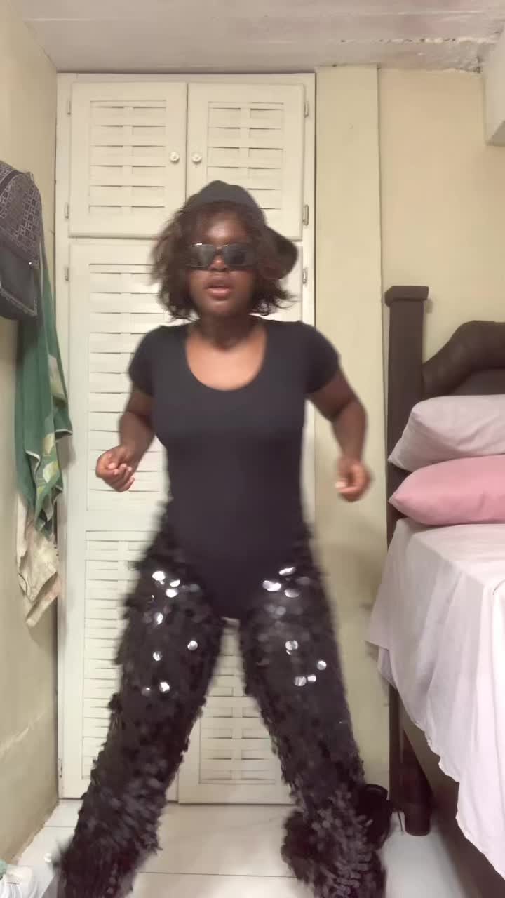 @😉