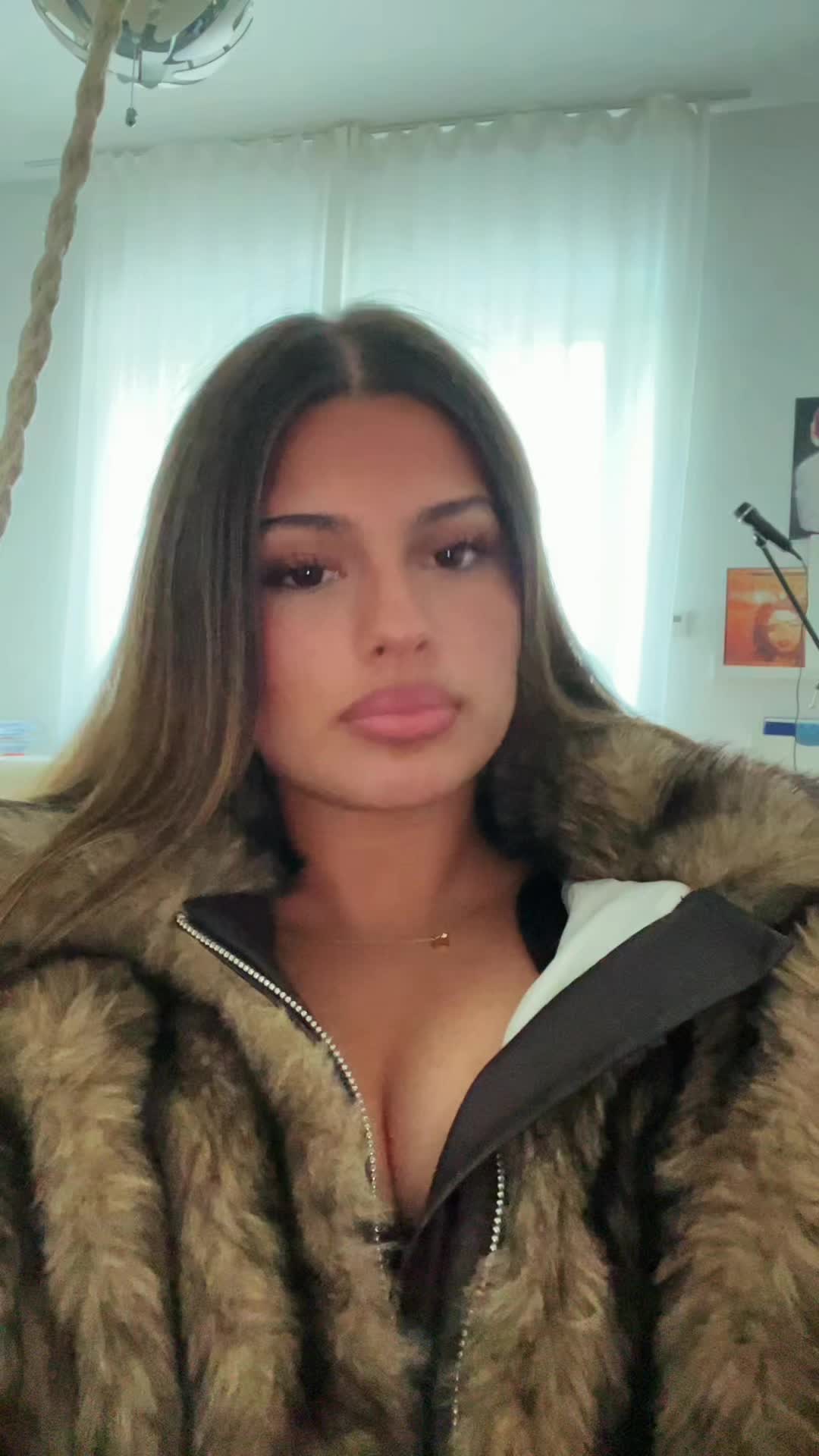 @melina98