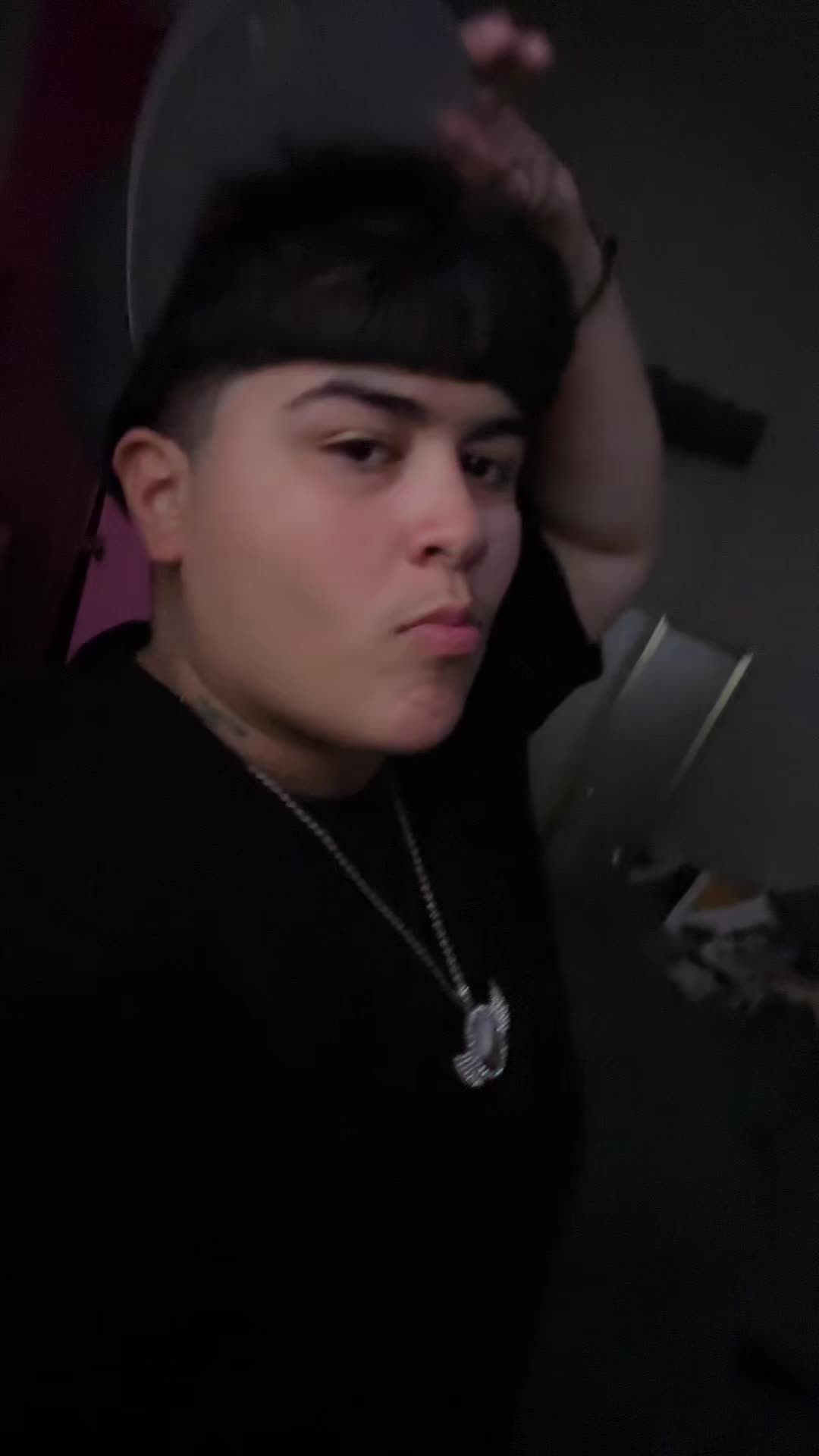 @Dee😈