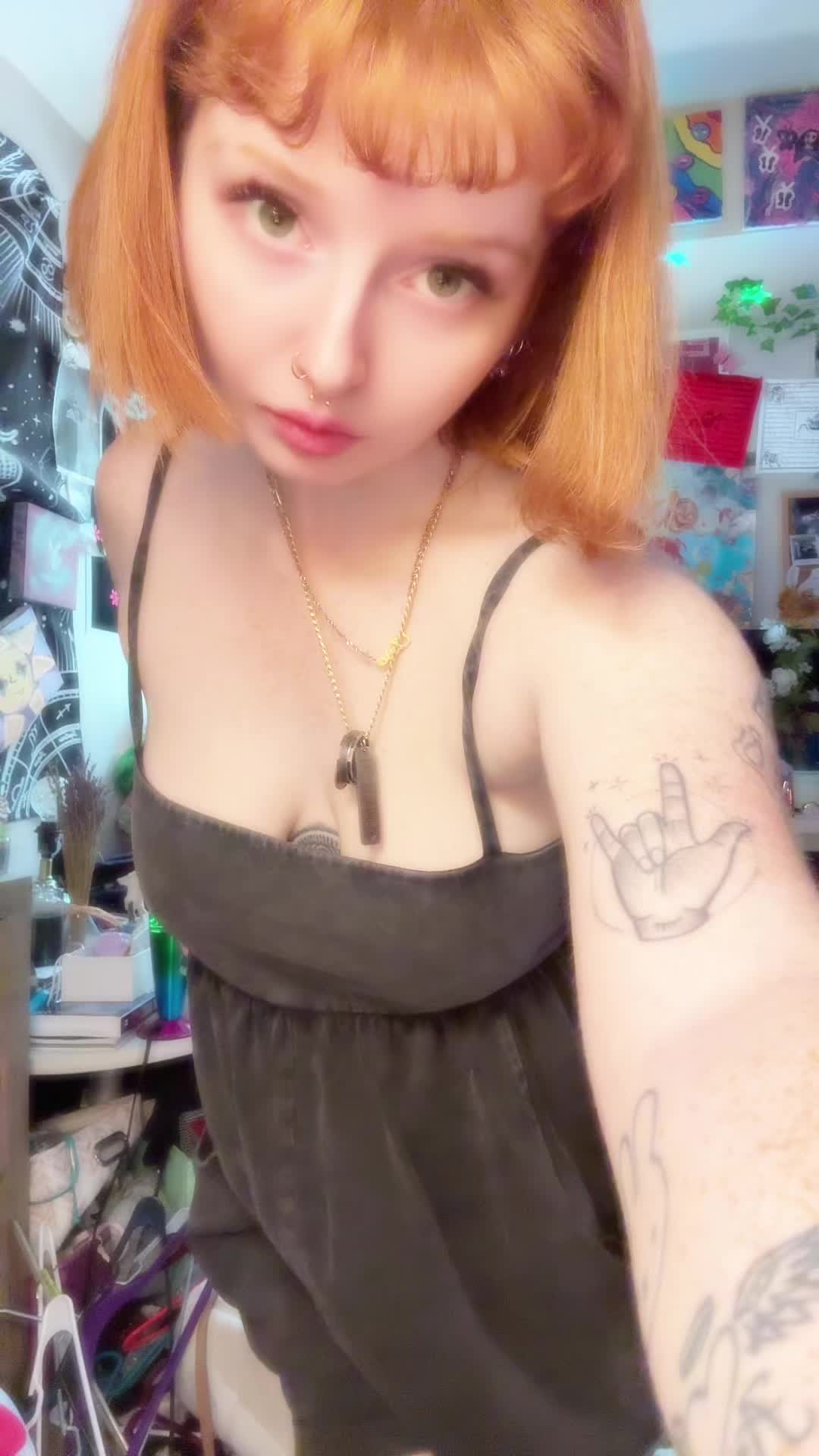 @redheadfoxgirl666