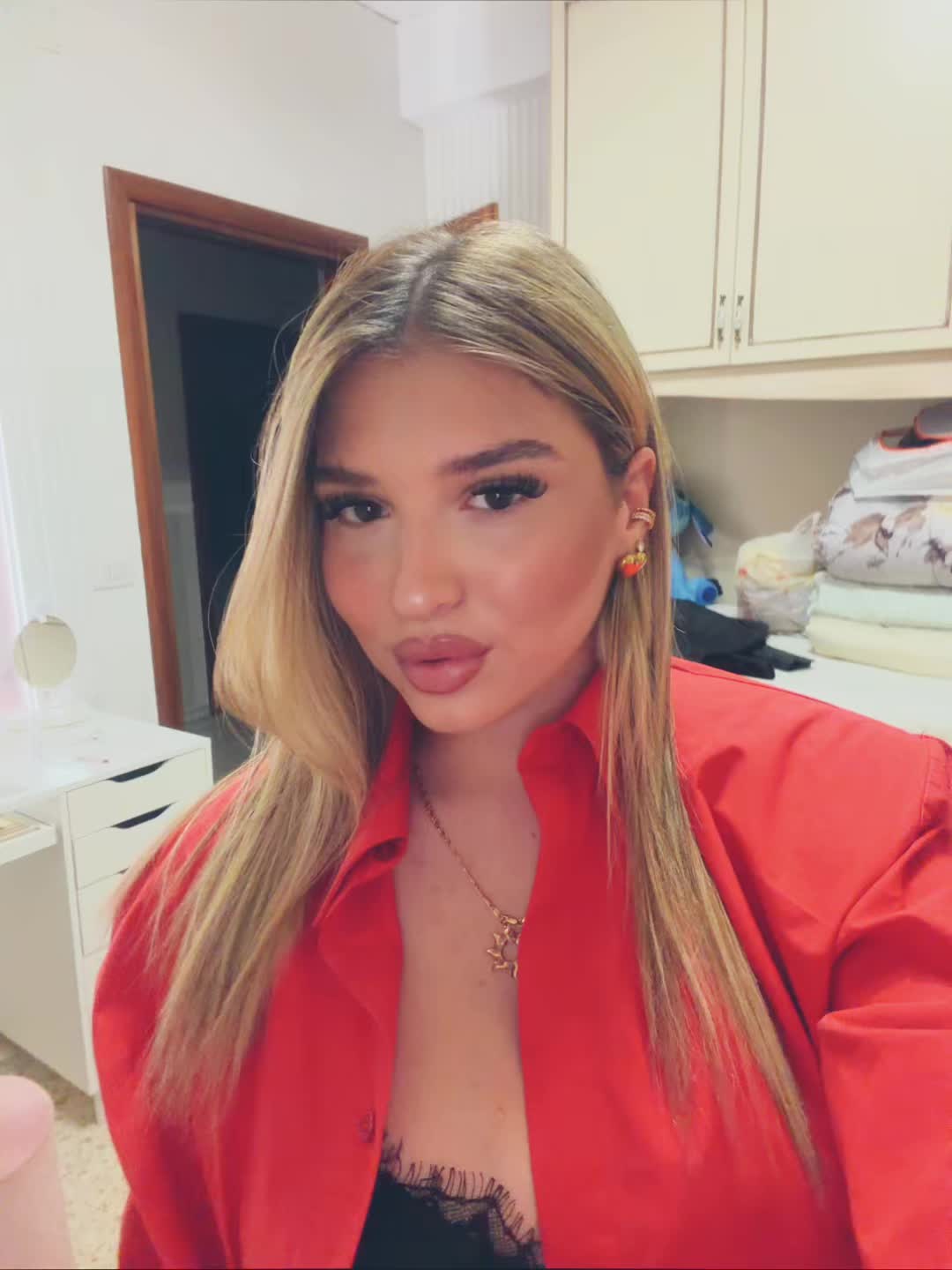 @𝑳 𝑼 𝑰 𝑺 𝑨