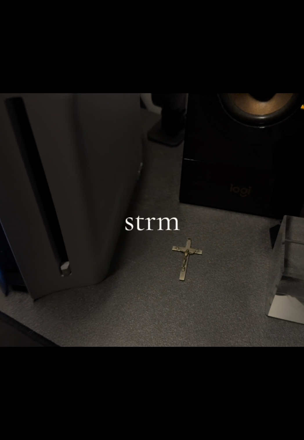 @strm