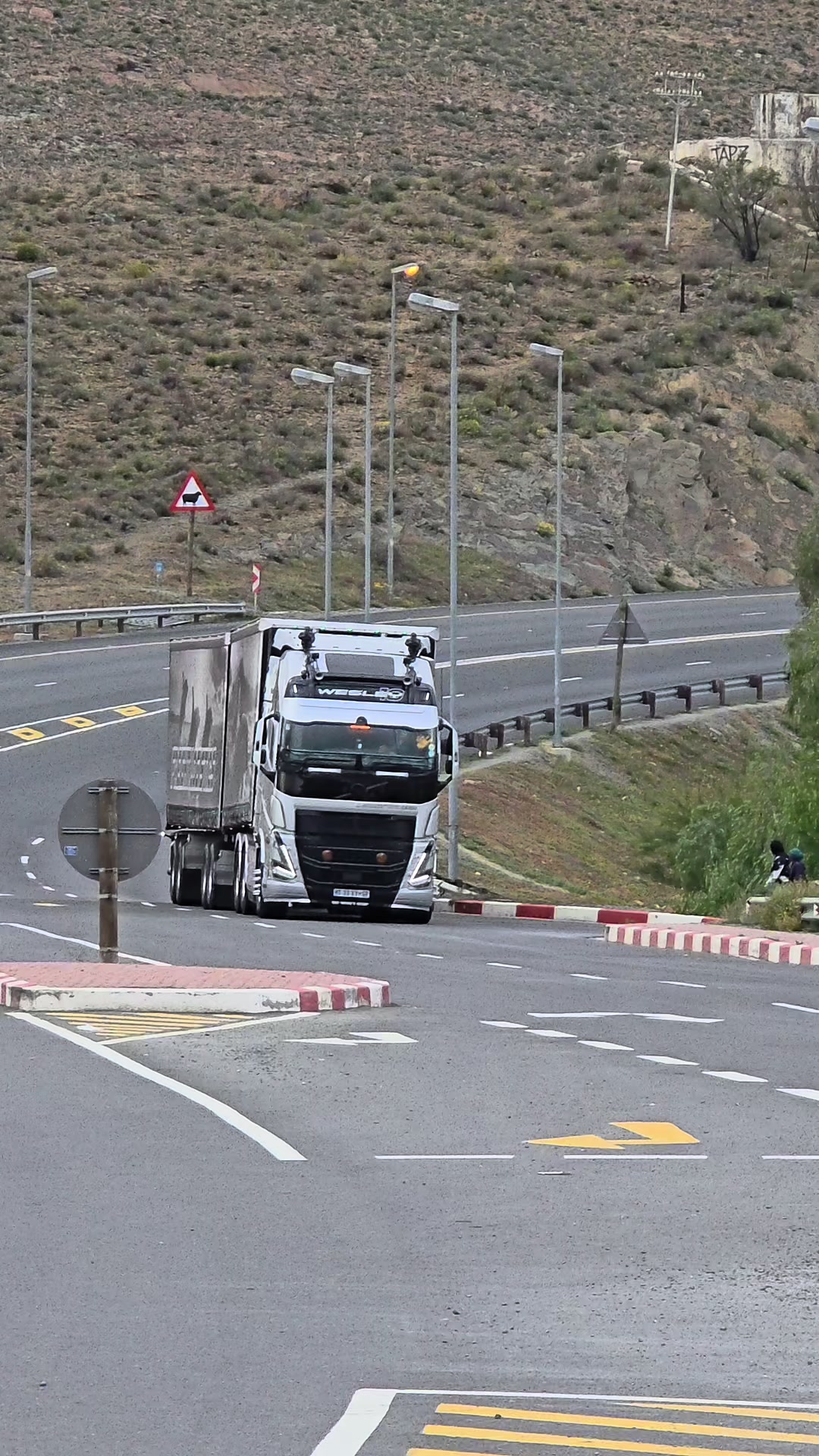 @Young trucker