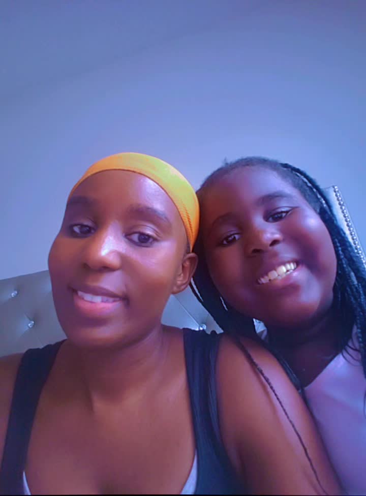 @Alabèloubèlmommyof2