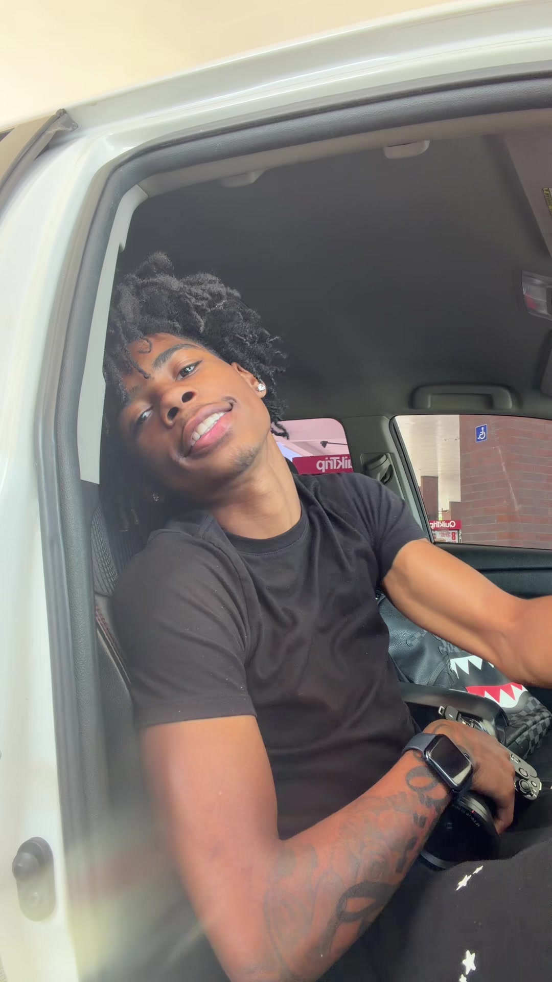 @Calebbb